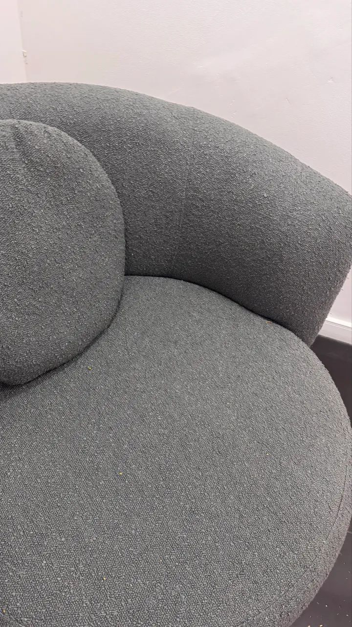 Poltrona Boucle TokStok cinza perfeito  - Foto 2