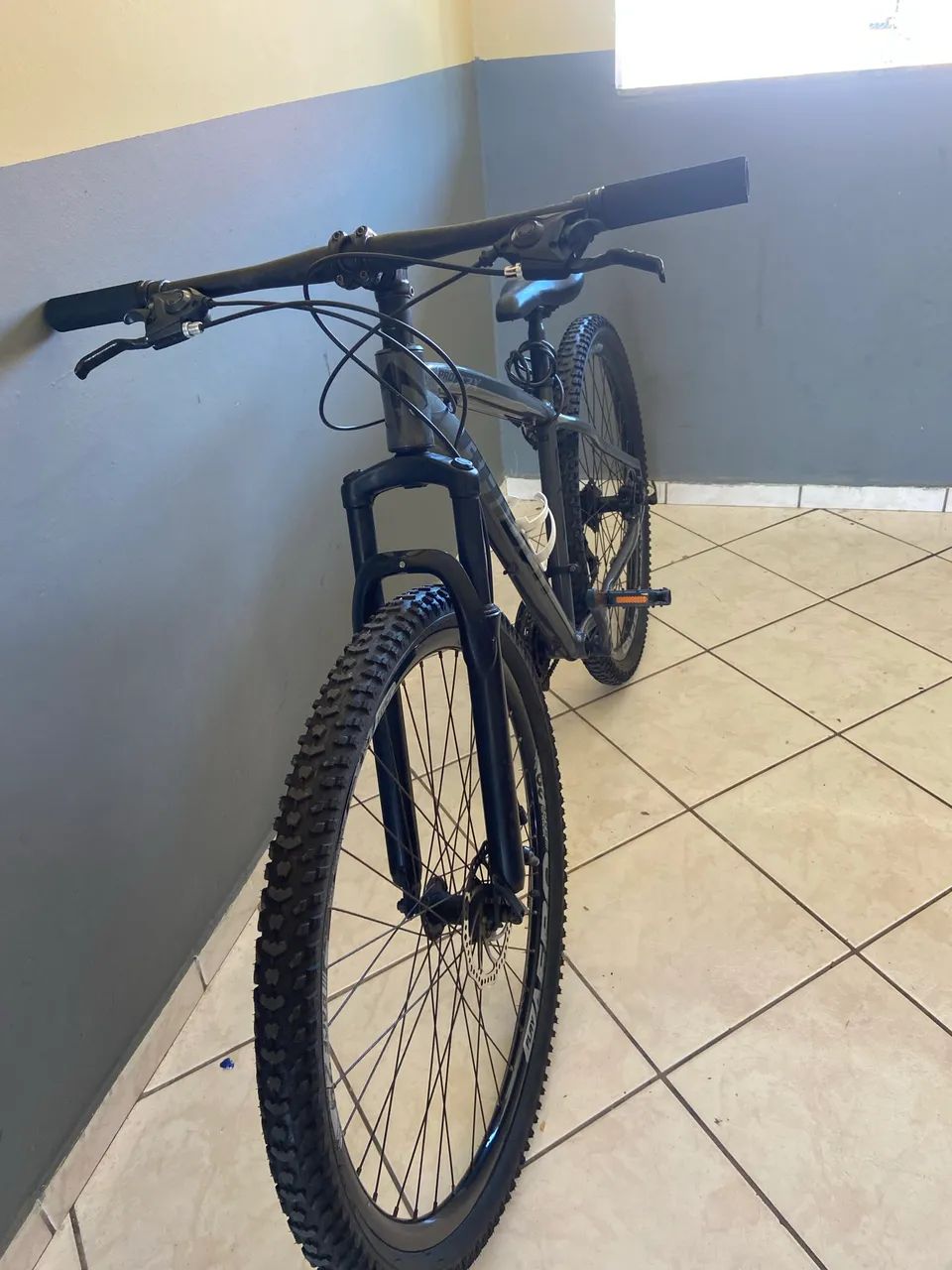 Vendo bicicleta aro 29 bem conservada  - Foto 2