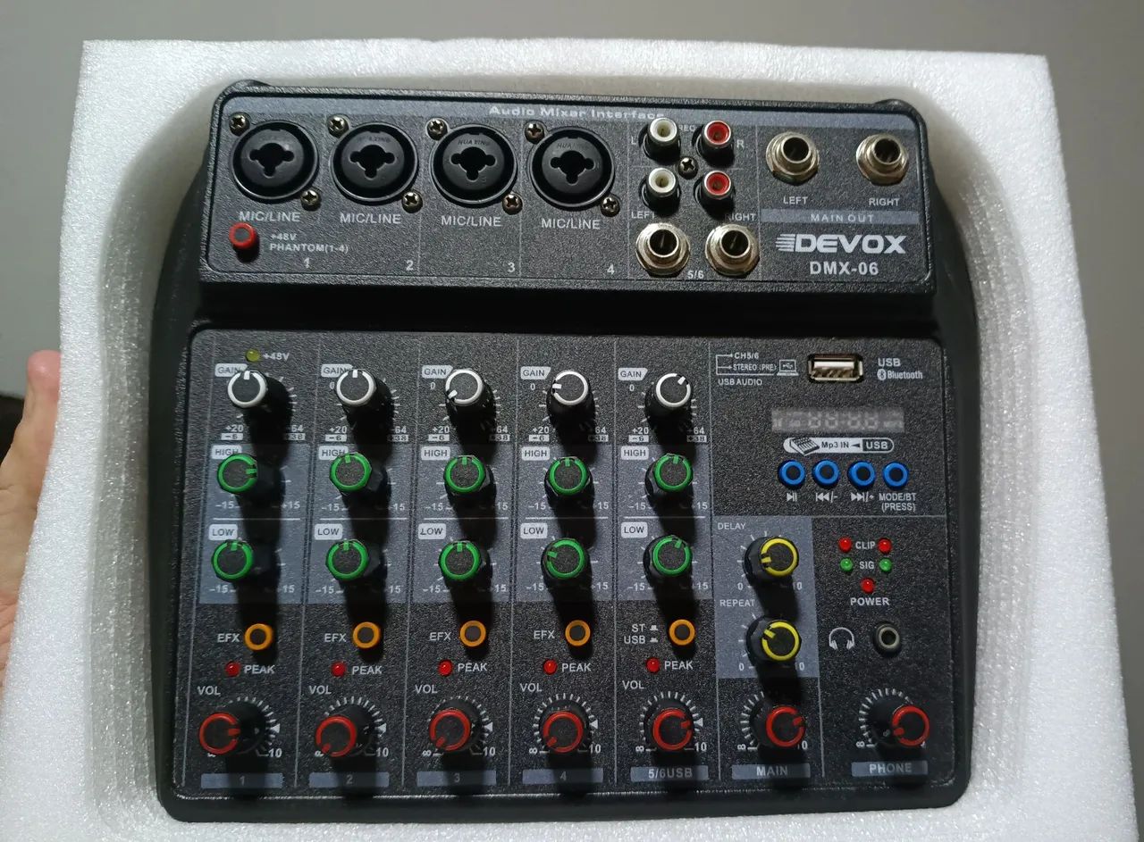Mesa de Som Devox DMX-06 + Microfone LeSon + Cabos (Kit Completo) - Foto 3