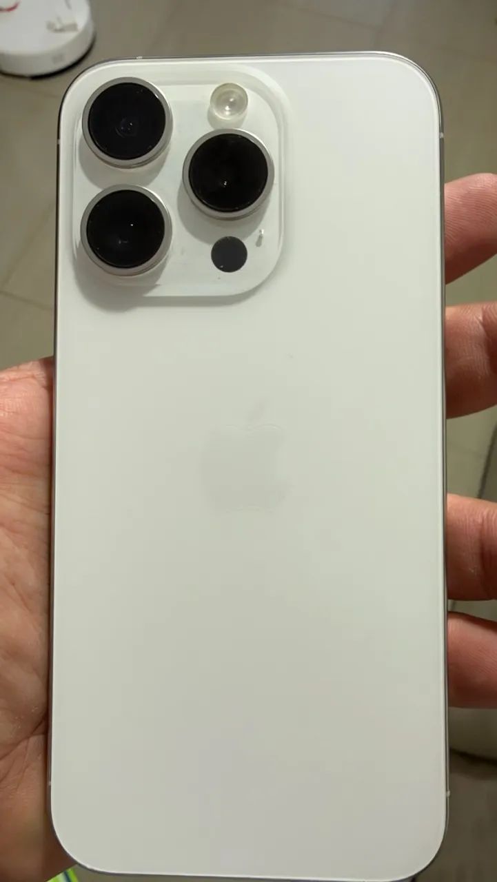 Iphone 15 Pro - Foto 3