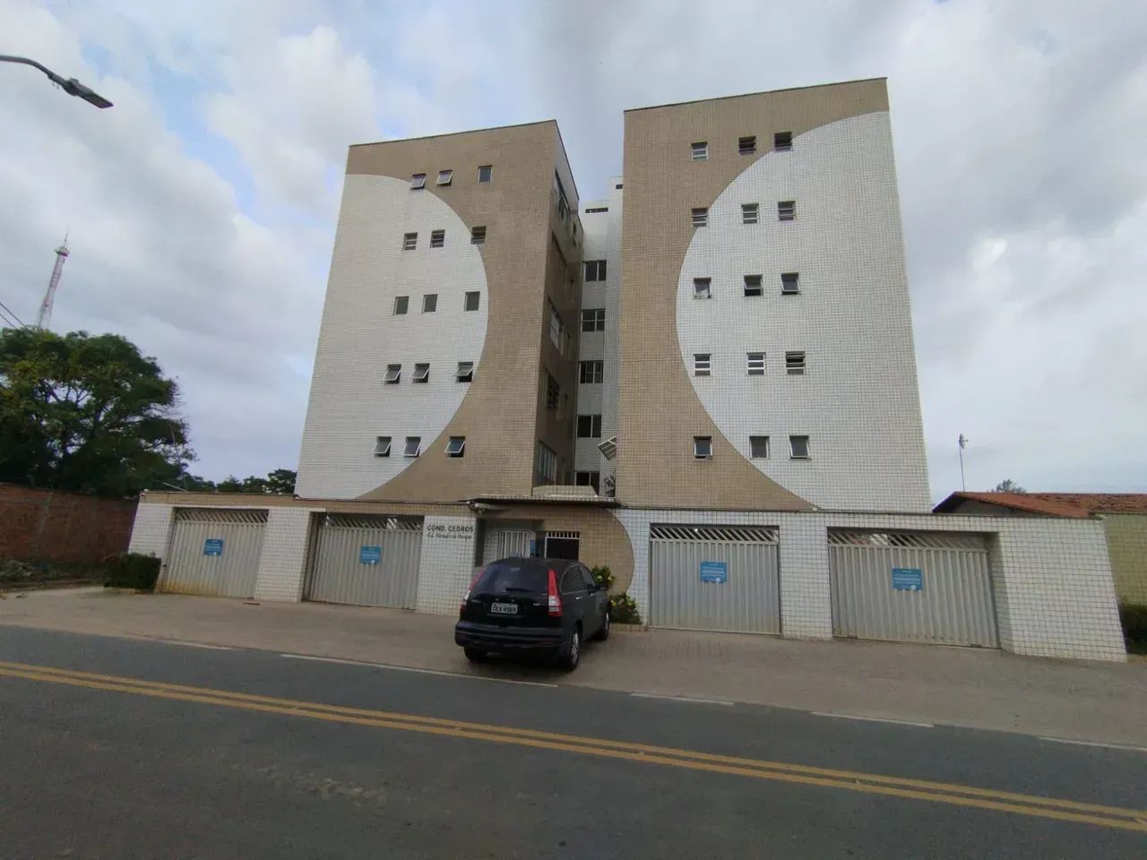 CONDOMÍNIO CEDROS