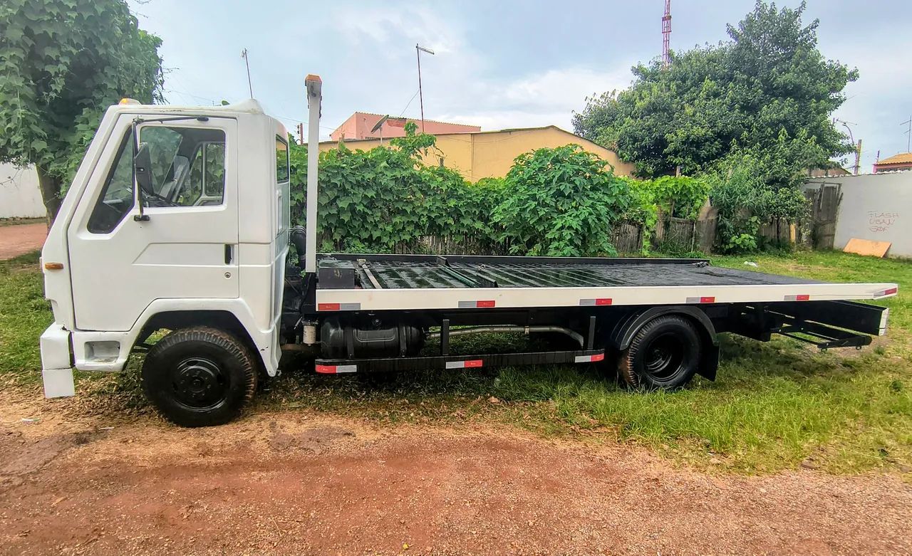 Caminhão Guincho AGRALE 1995 Plataforma Hidráulica - Foto 2