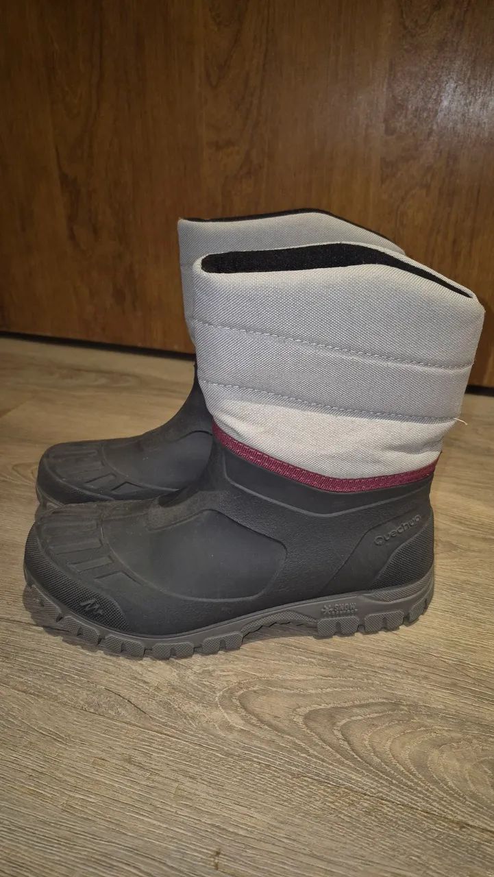 Bota quechua impermeável para neve
