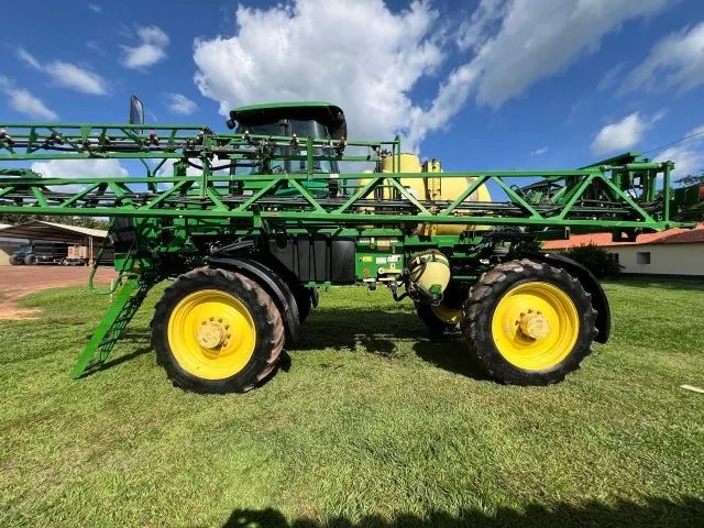 Pulverizador John Deere - 2017/2018 - 3.641 horas de motor - c/ ar, piloto automático, GPS