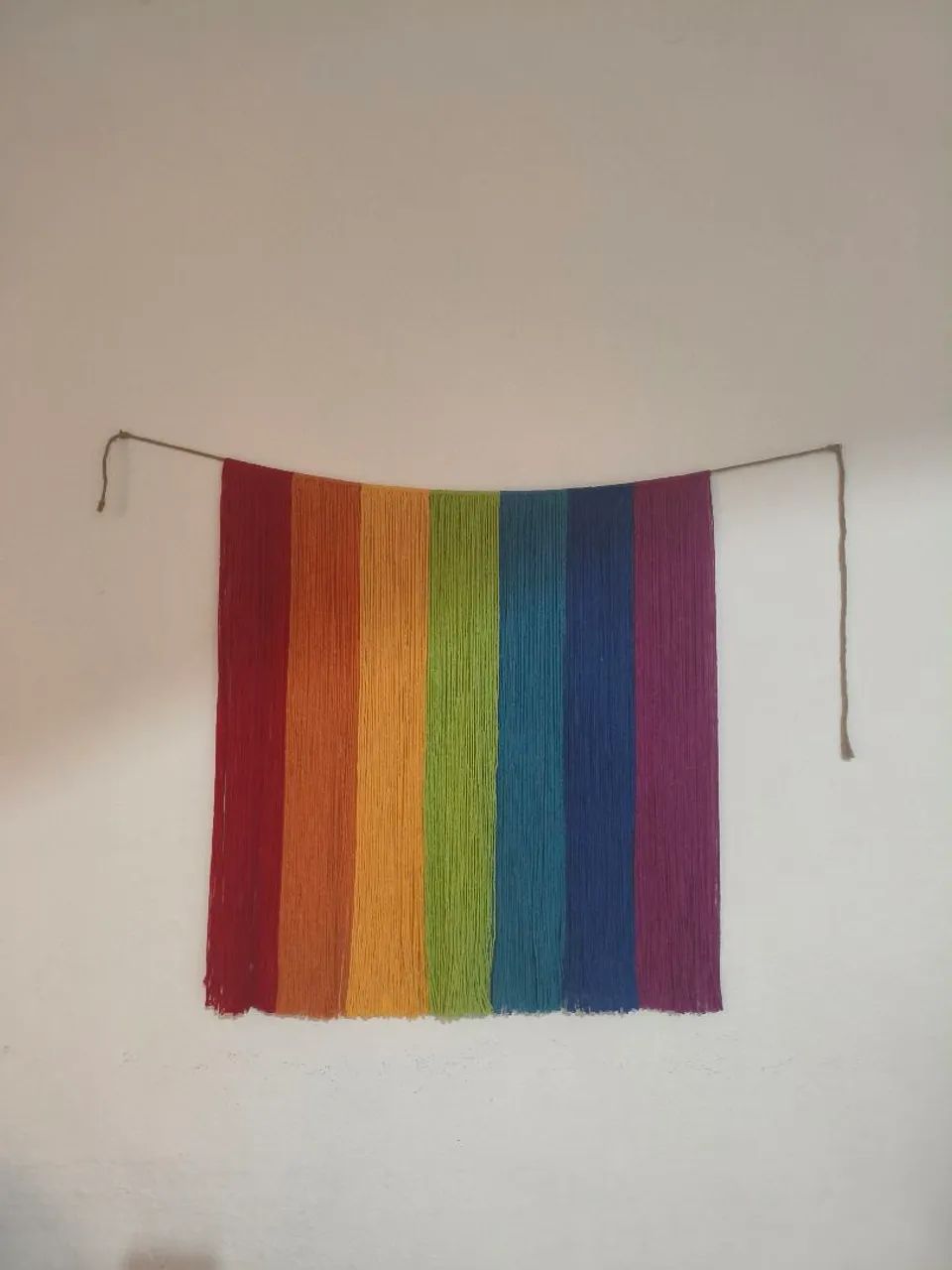 Bandeira LGBT em macramé  - Foto 5