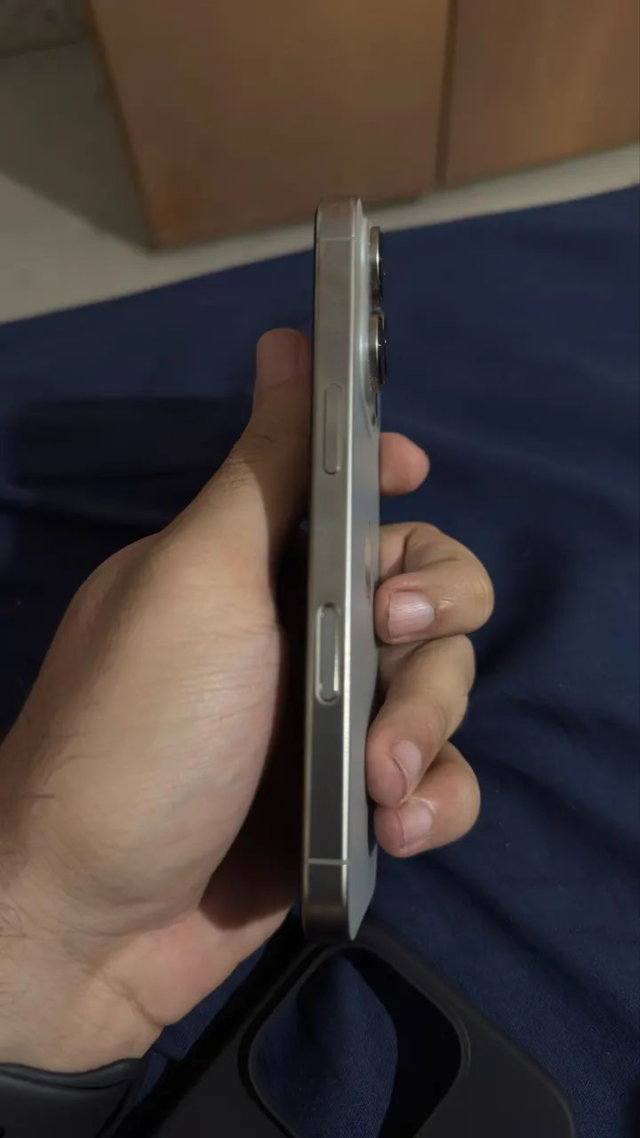 iPhone 16 Pro - Foto 4