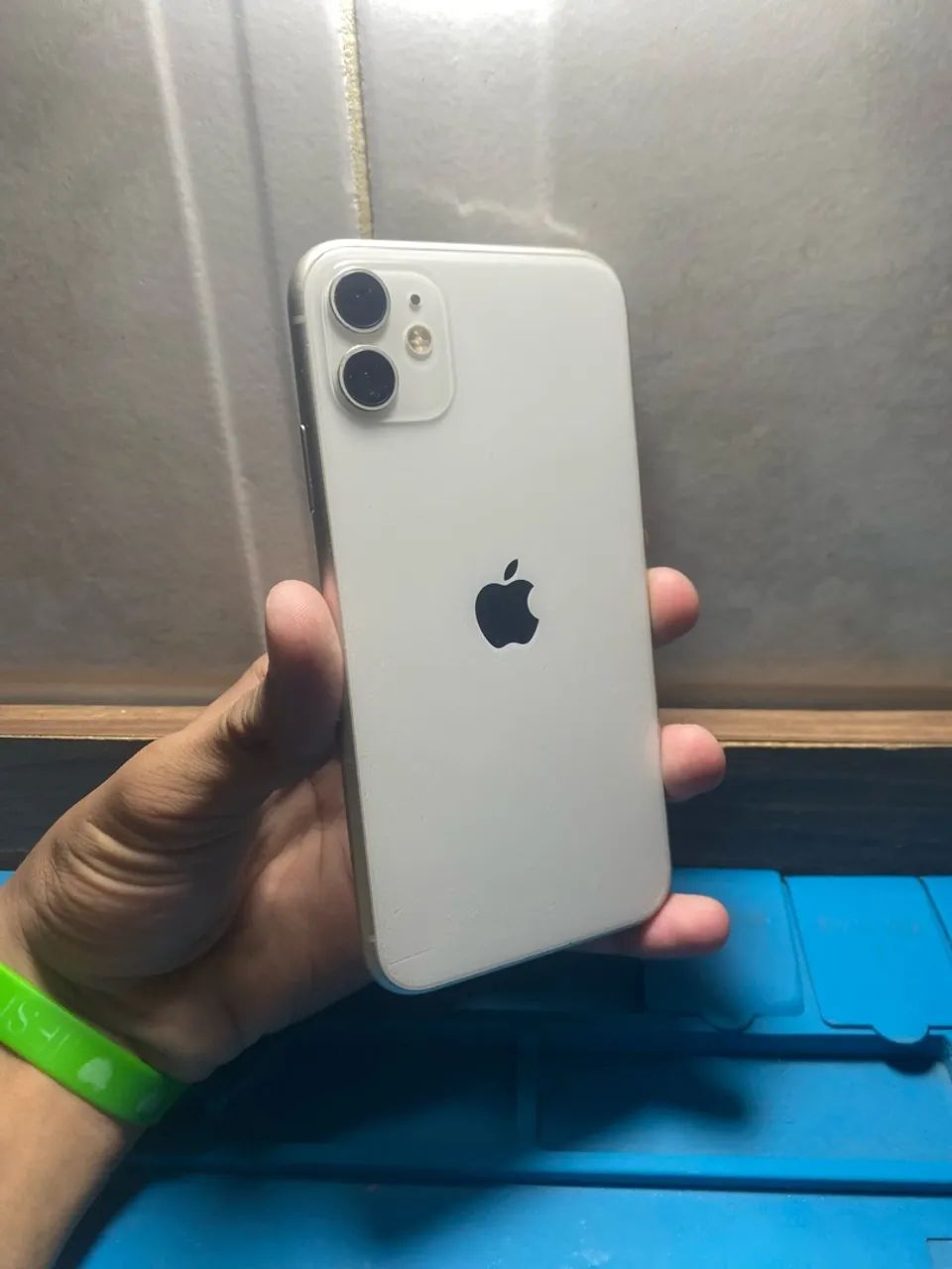 Vendo iPhone 11 funcionando tudo ok?