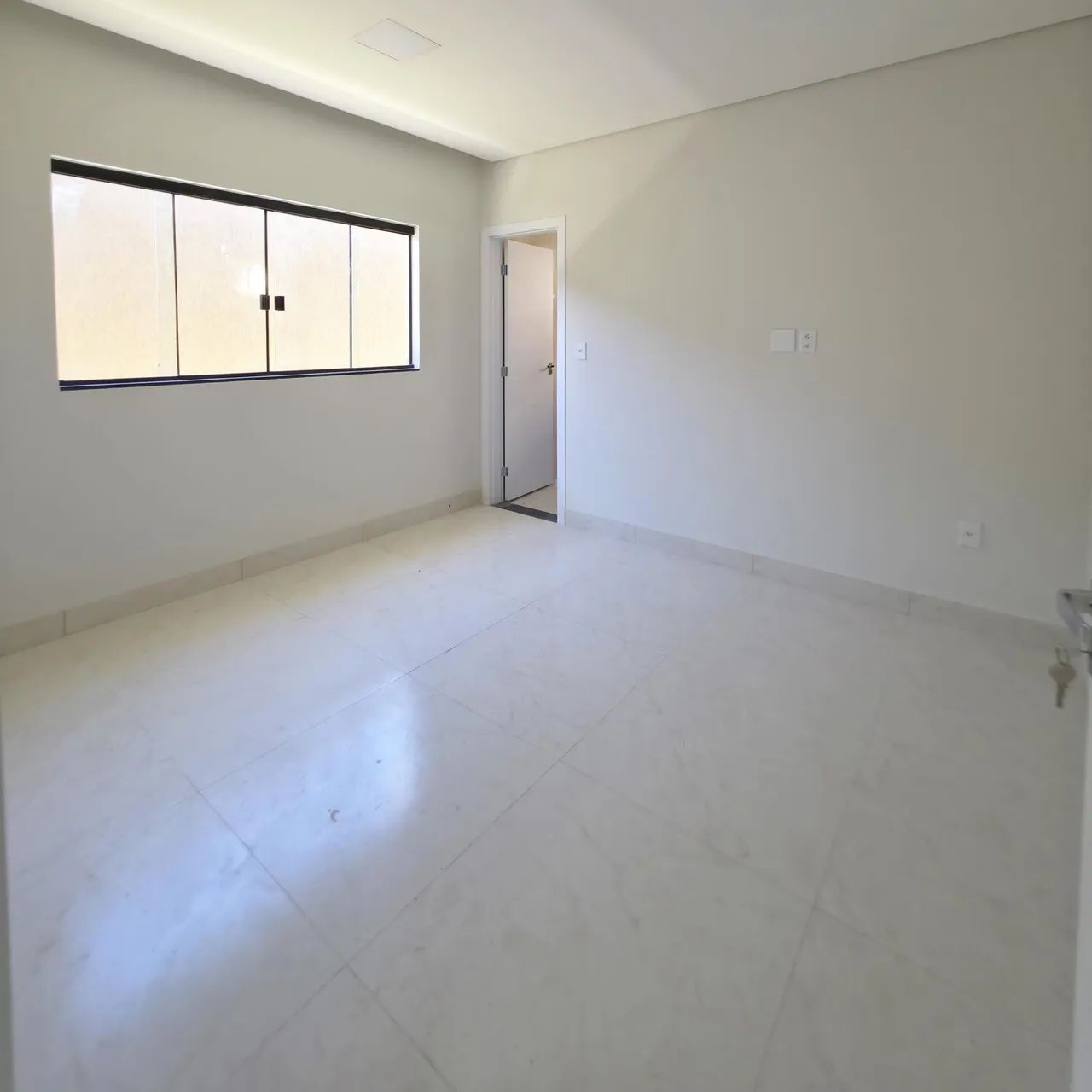 CASA ALTO PADRÃO 3 QTOS COM SUÍTE CONDOMÍNIO VILLA SUÍÇA  - Foto 5