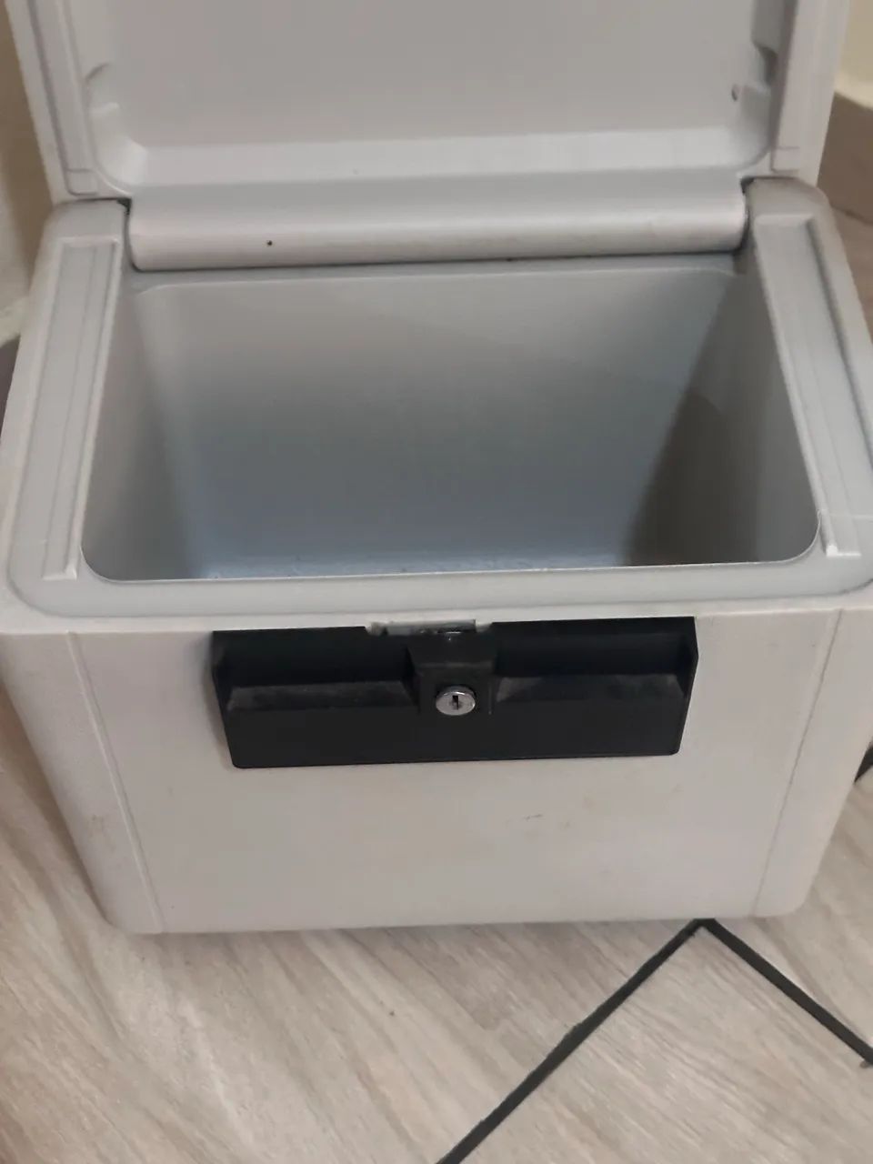 Cofre Sentry Safe, modelo 2180.  - Foto 4