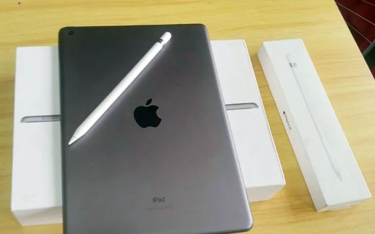 Ipad 9 64g + apple pencil - Tablets e E-Readers - Samambaia Sul