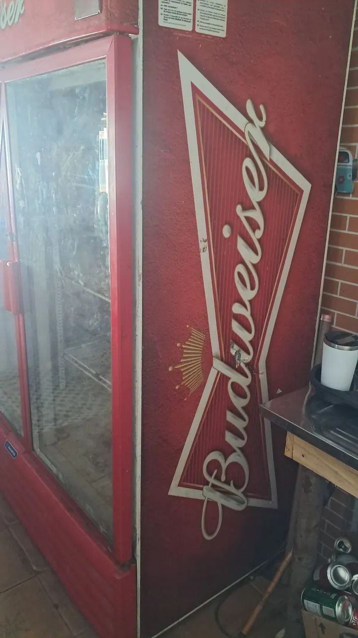 Vendo frezer duas portas vitrine - Geladeiras e Freezers - José de