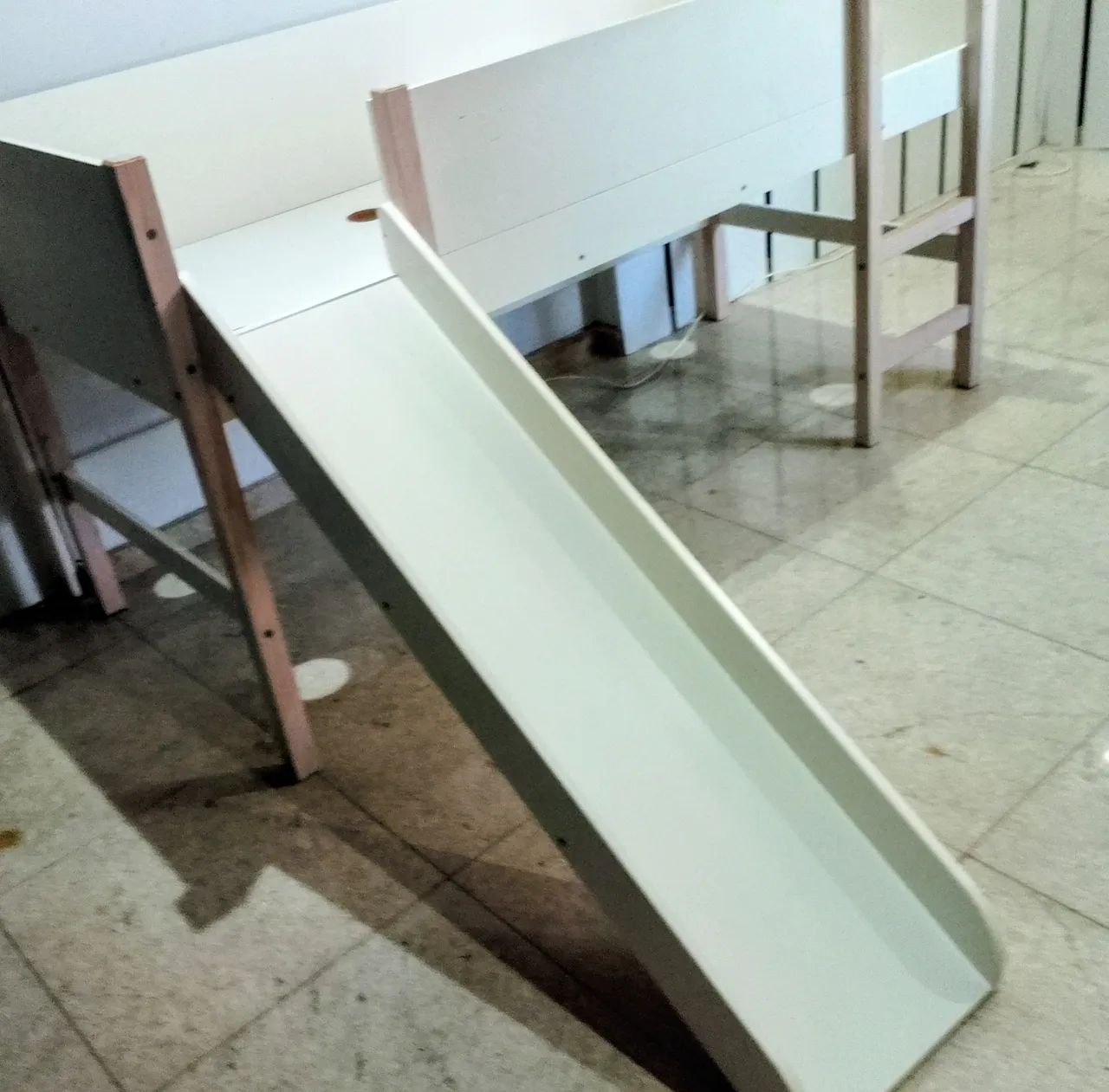 Cama infantil com escorregador  - Foto 3