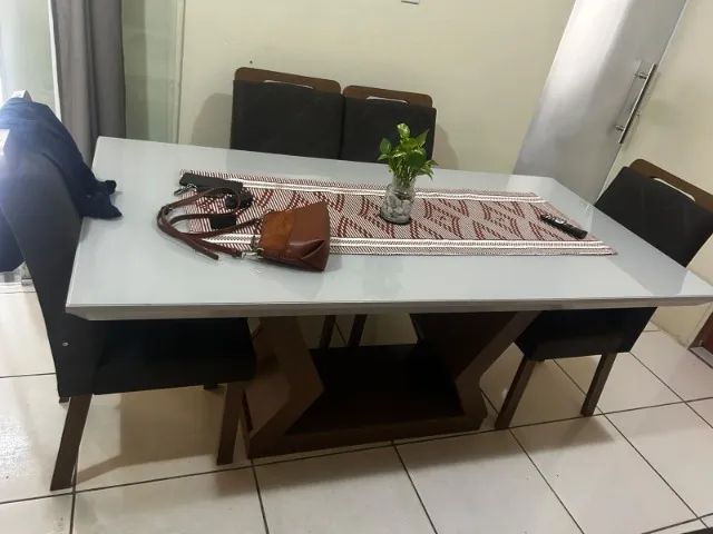 Mesa de Jantar para 6 lugares