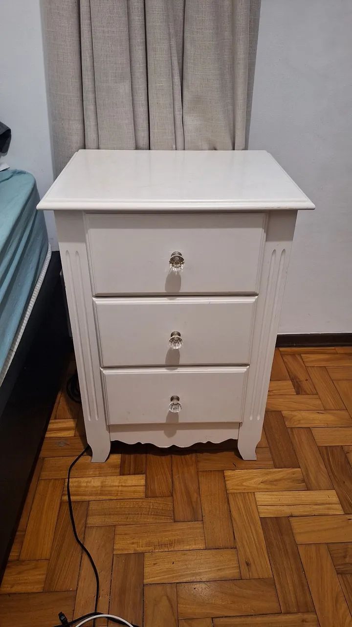 Mesa de cabeceira 
