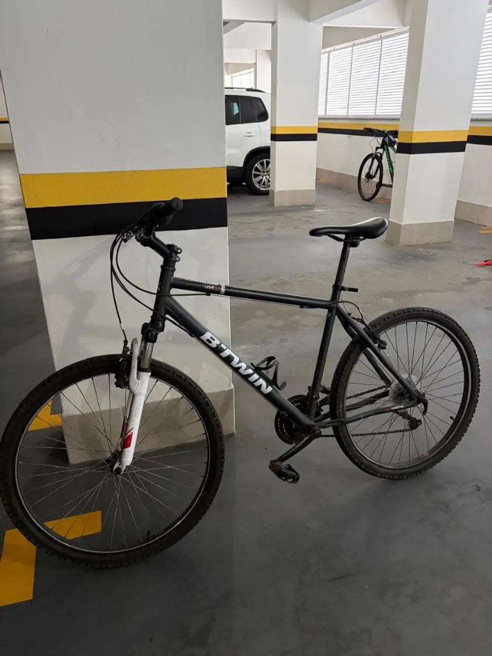 Bicicleta B`Twin aro 26