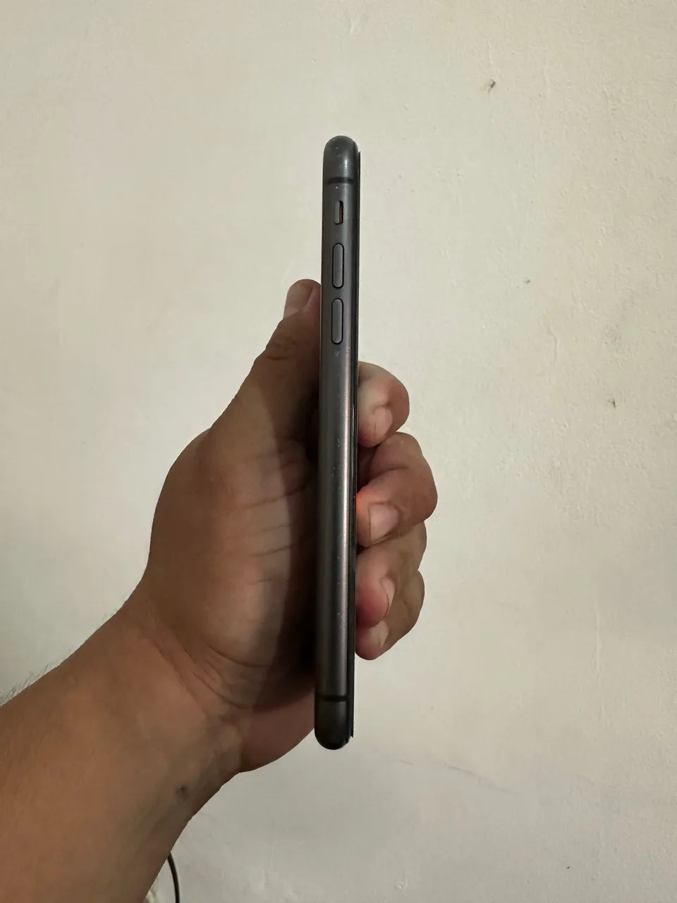 iPhone 11 64 gigas (leia a descrição) - Foto 2