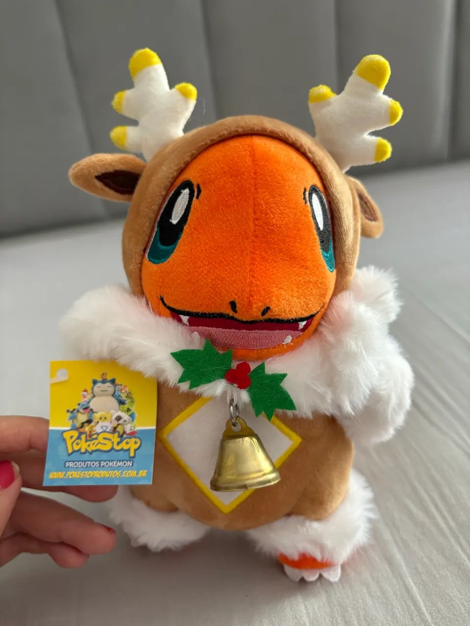 Pelúcia Pokémon Charmander - Natal (Poke Center)