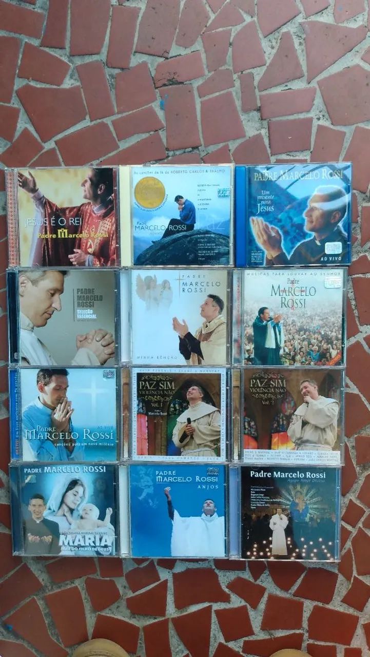 Kit 12 CDs originais padre Marcelo Rossi. 
