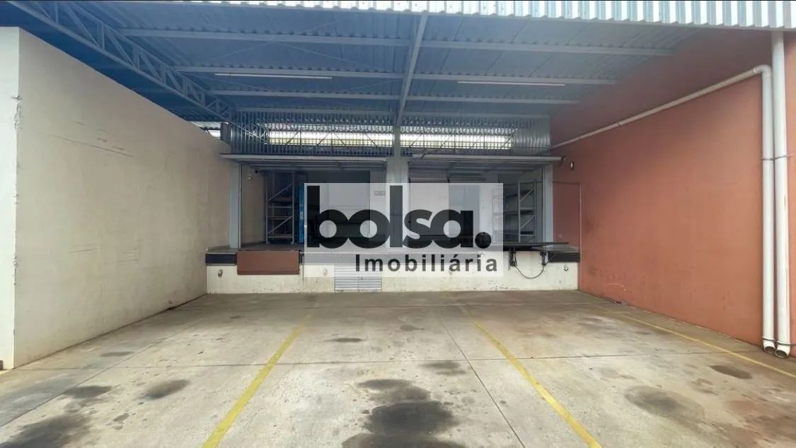 BARRACÃO COM 3 DOCA E 3 CÂMARAS REFRIGERADAS ! ! - Foto 2