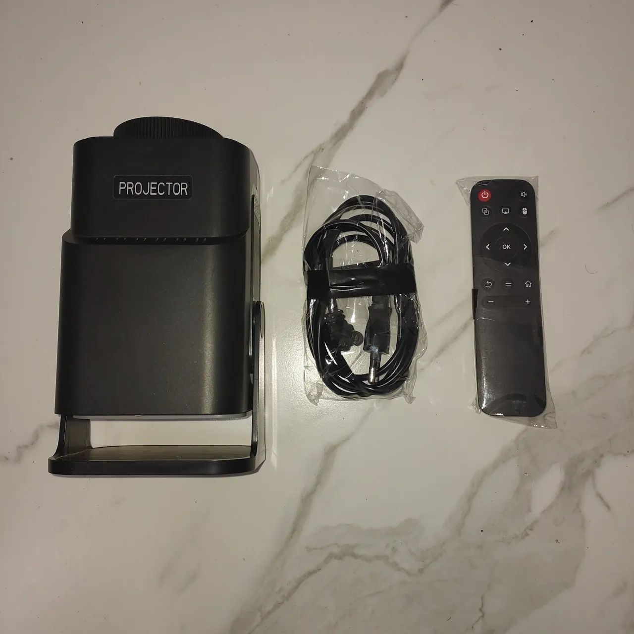 Projetor de até 80 Polegadas