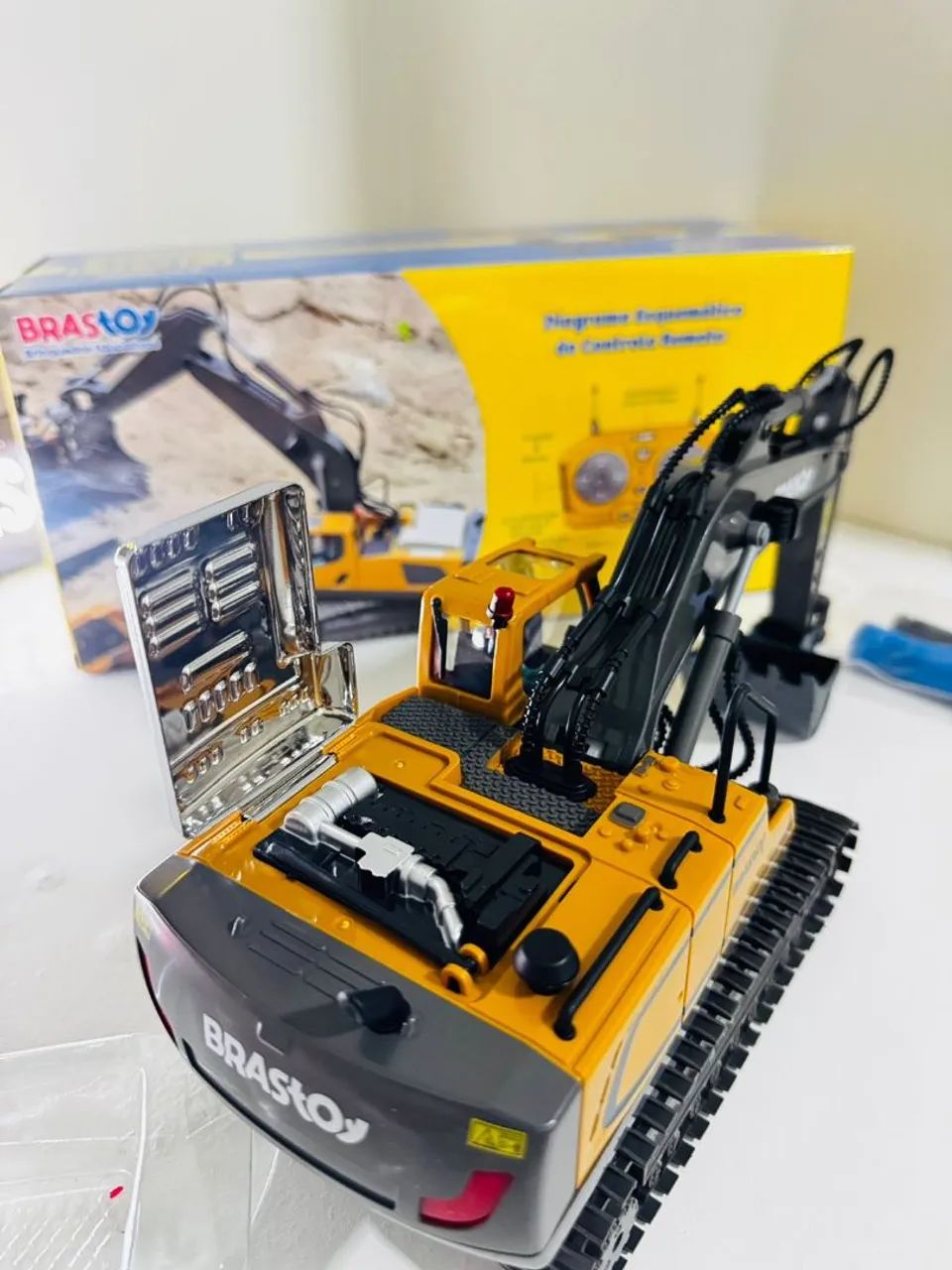 Escavadeira de controle Remoto - Foto 4