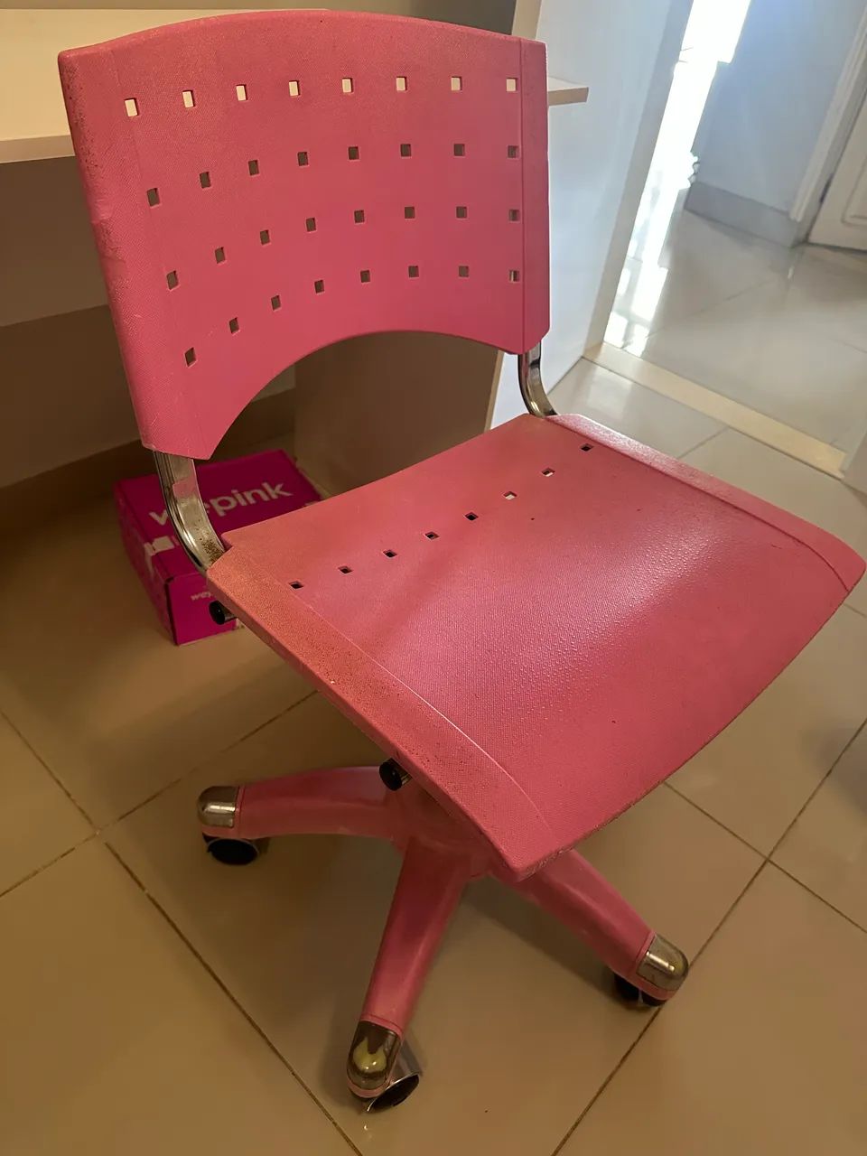 Cadeira com roda - Foto 2