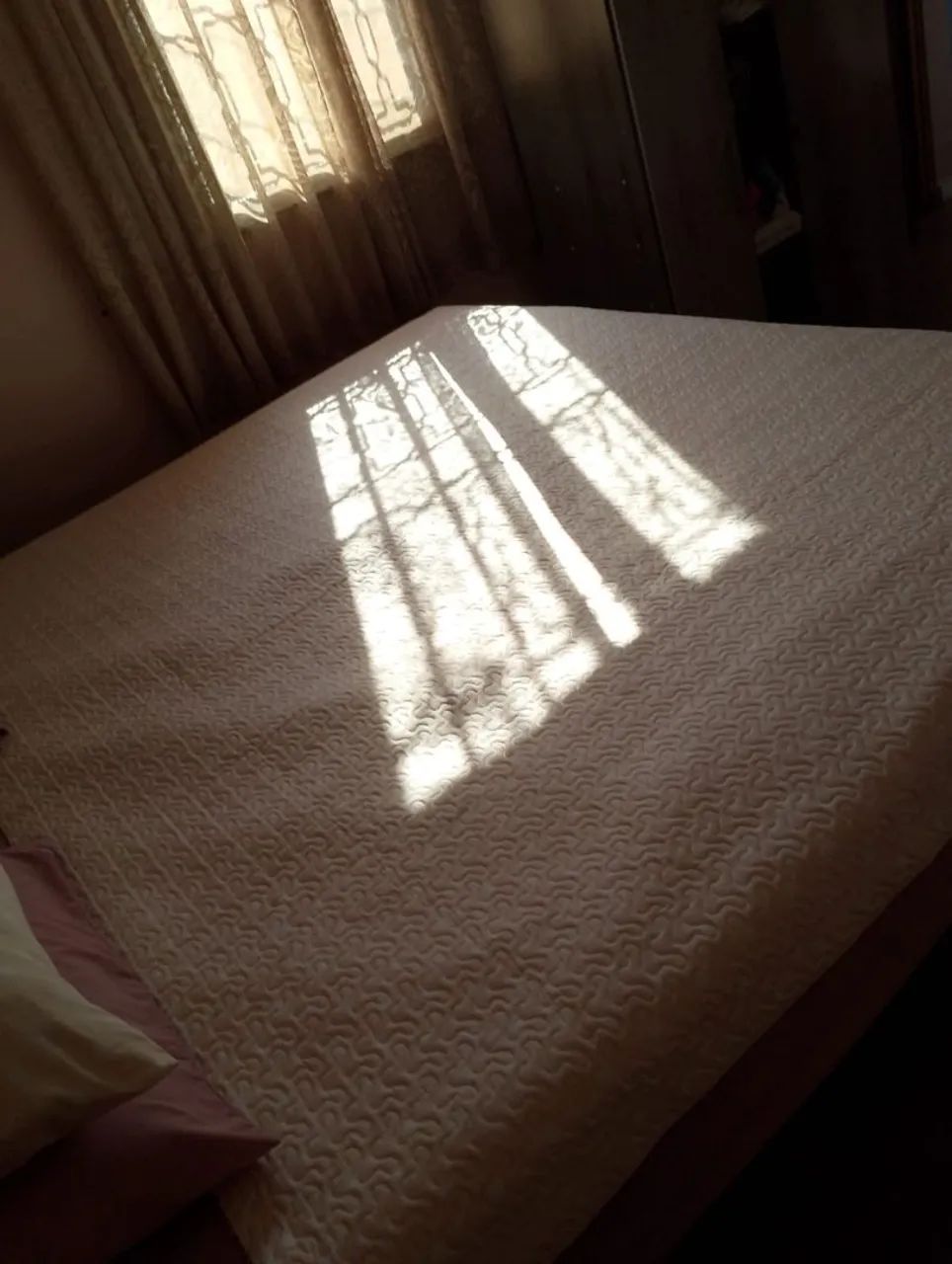 Vendo cama King + Cabeceira