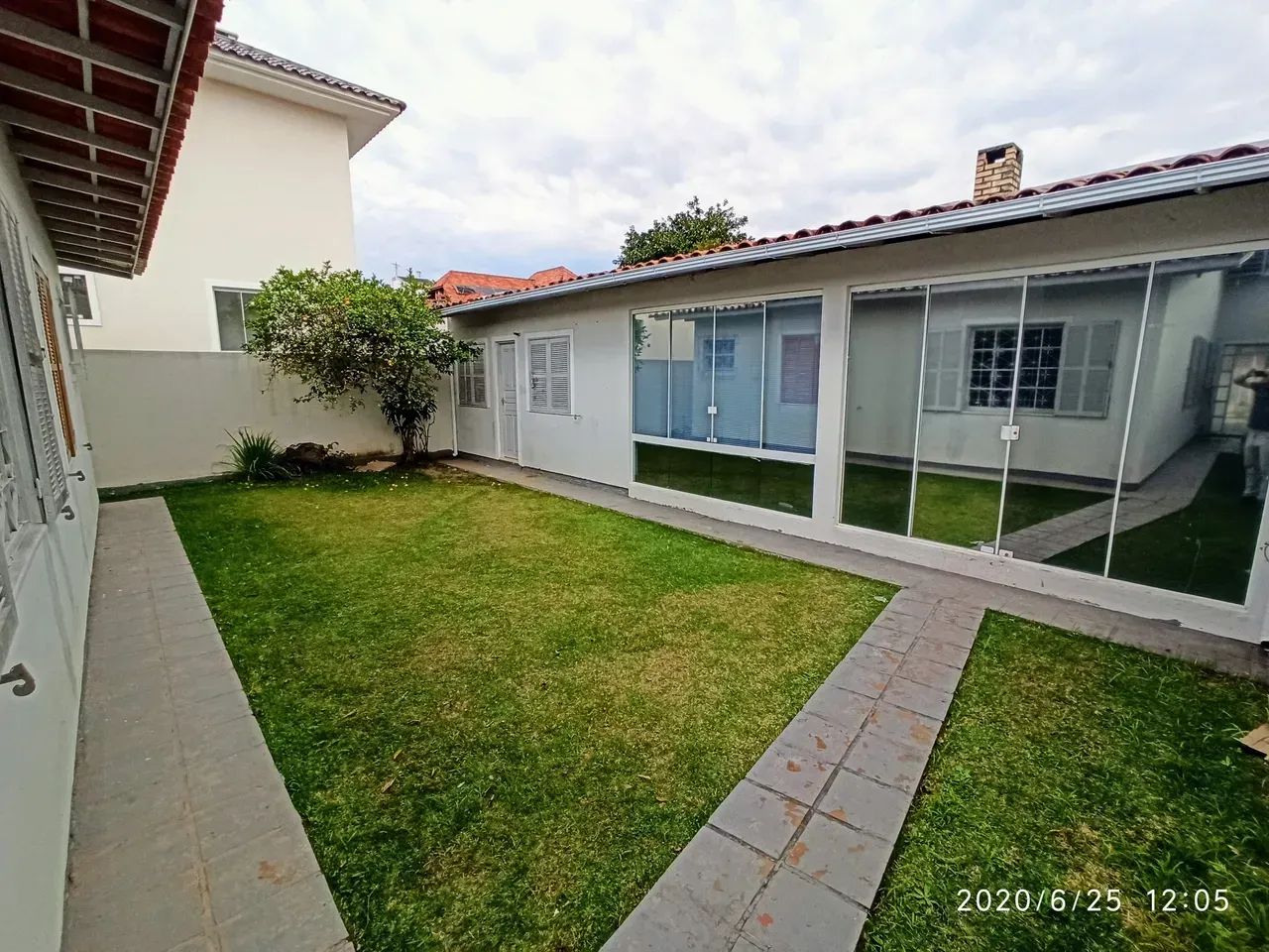 Aluguel Anual Casa Comercial/moradia 4 quartos + edicula - Foto 4