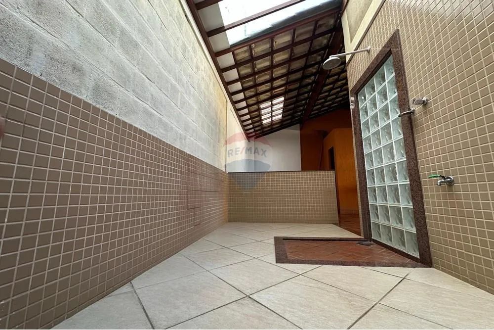 Casa Ampla Espetacular no Centro de Muriaé - Foto 3