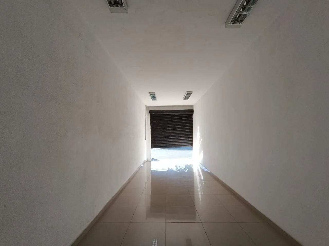 Sala Comercial em Avenida Movimentada! - Foto 5