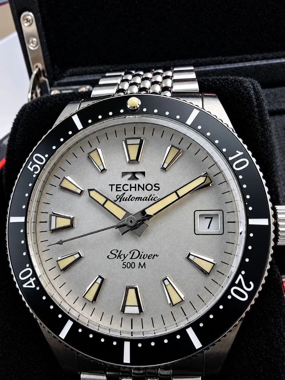 RELÓGIO TECHNOS SKYDIVER DIAL BRANCO 500m 37,5mm SW2001B 