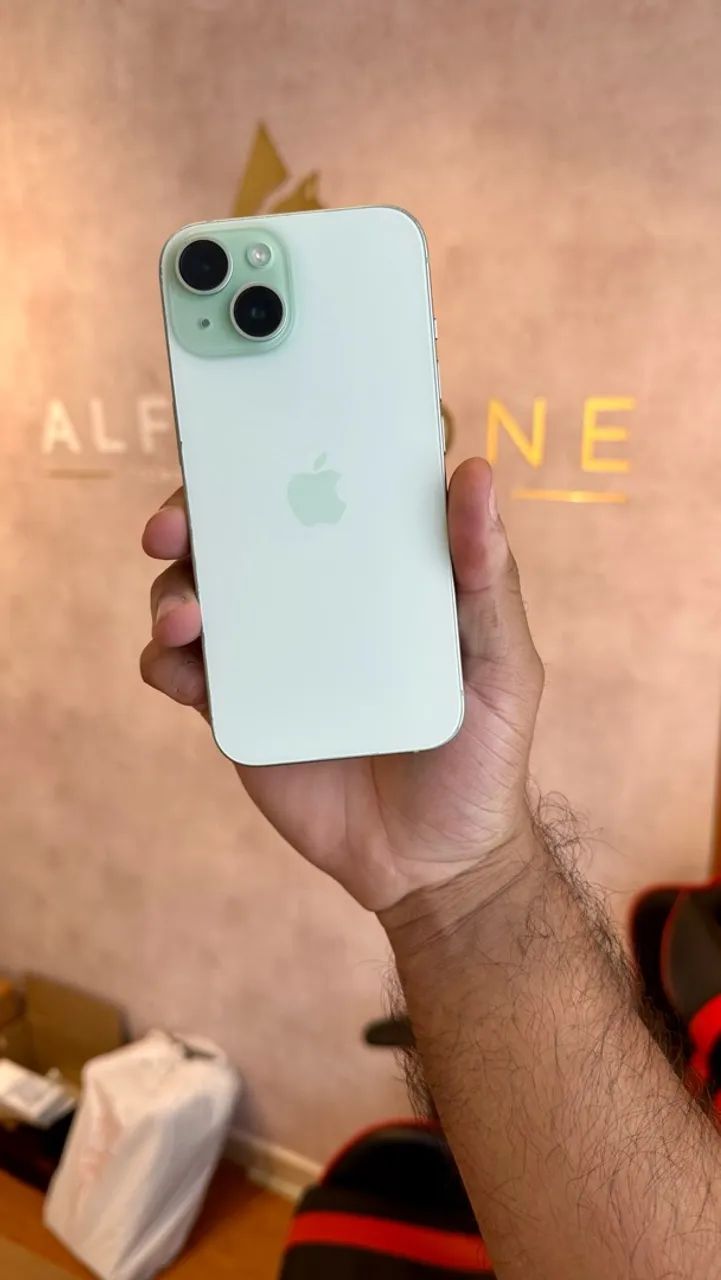 iPhone 15 256GB 