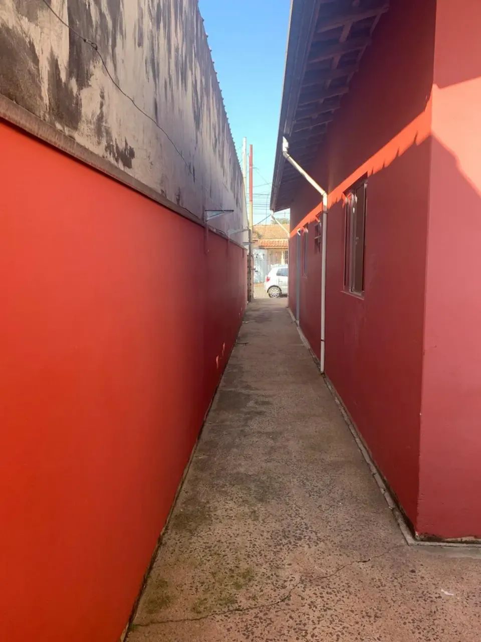CASA TERREA PARA LOCAÇÃO -  EXCELENTE LOCALIZAÇÃO