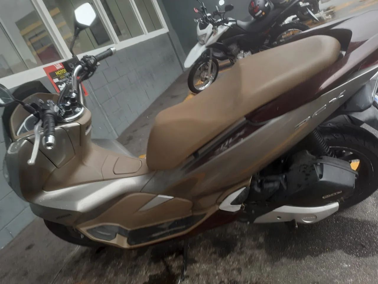 PCX 2022 PRATA COM MARROM - Foto 3