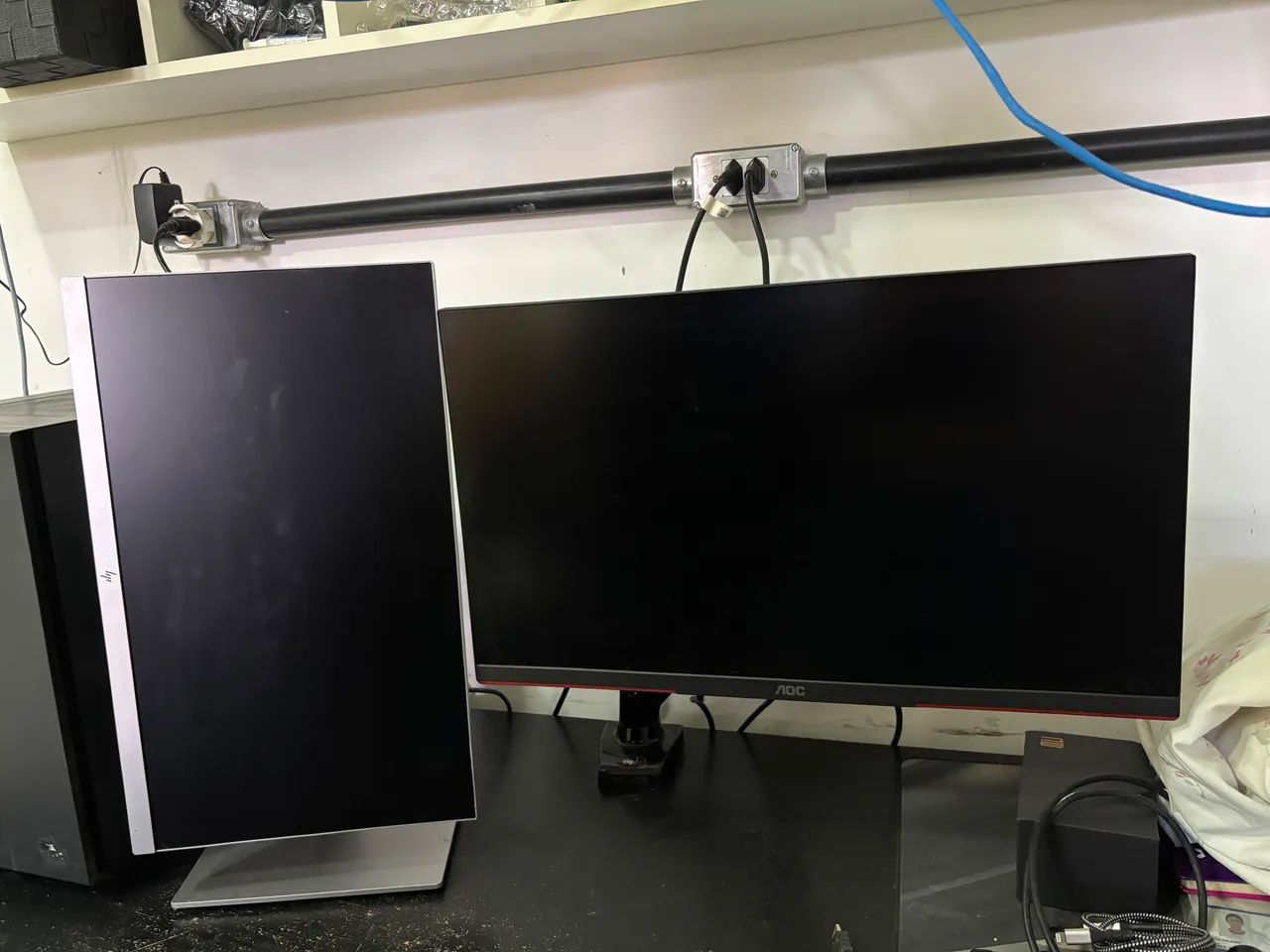 Kit Monitores AOC 25G3ZM 240Hz + HP E223 Full HD IPS