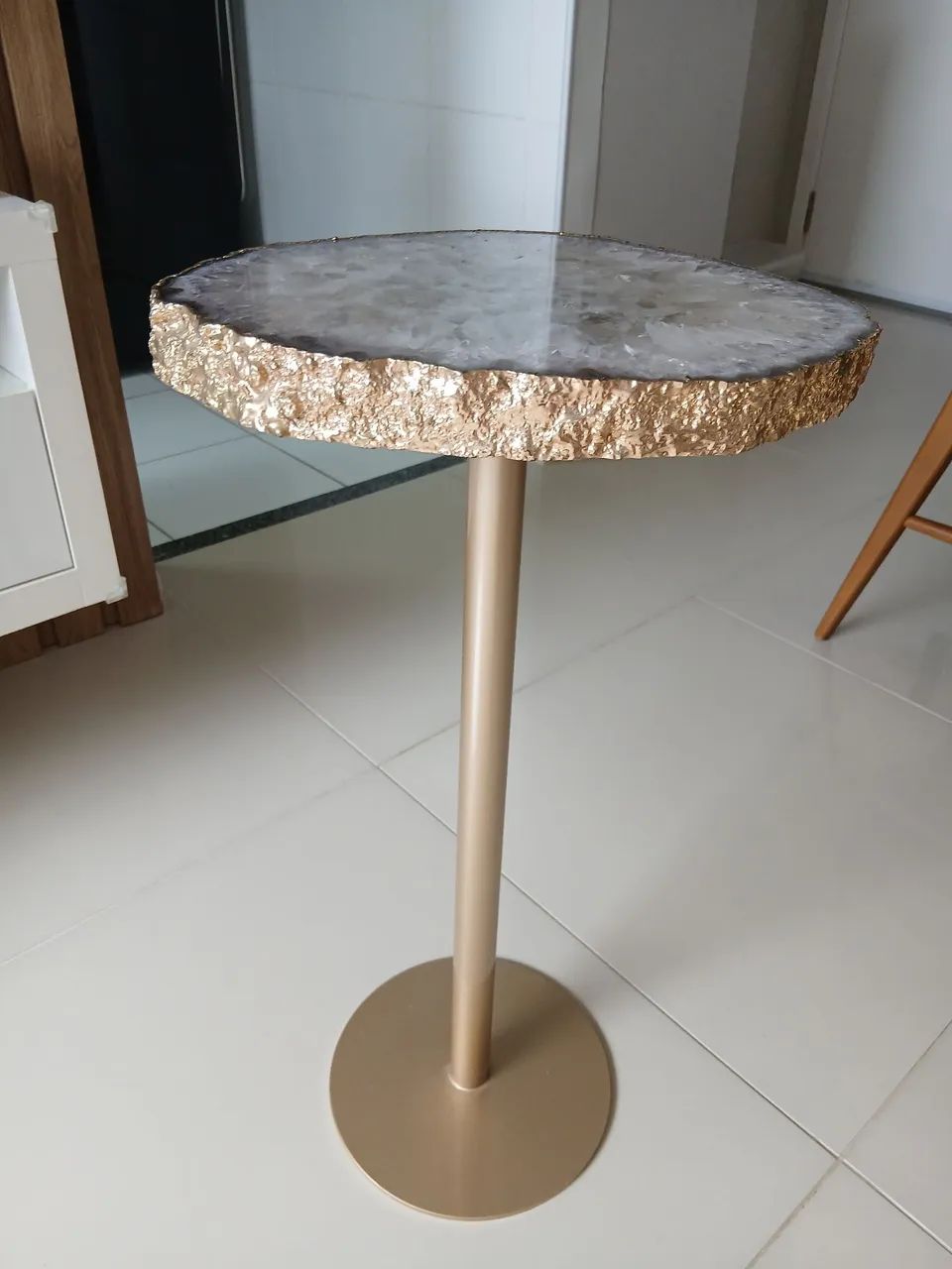 Mesa lateral pedra natural