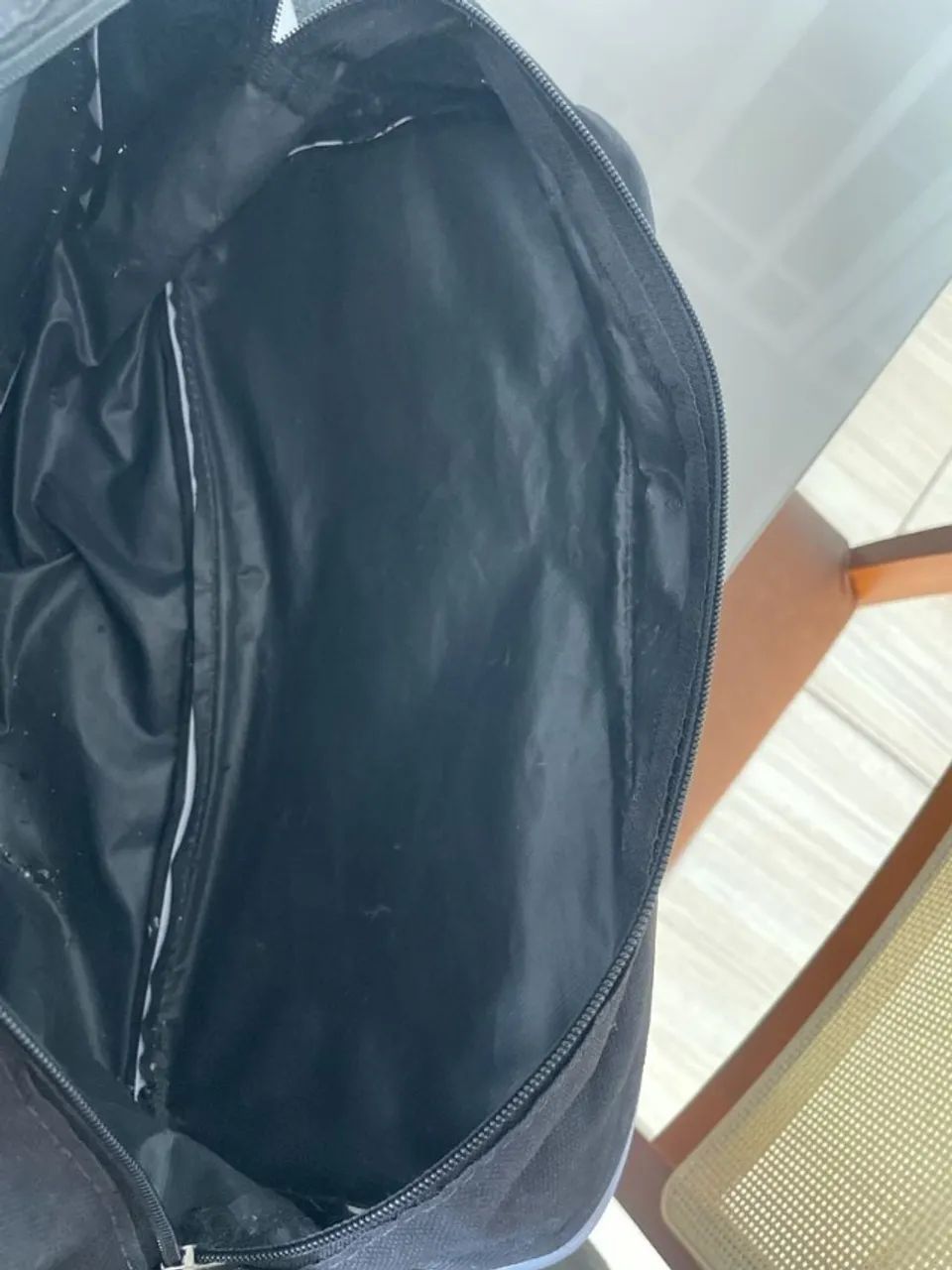 bolsa ou bag preta e amarela - Foto 4
