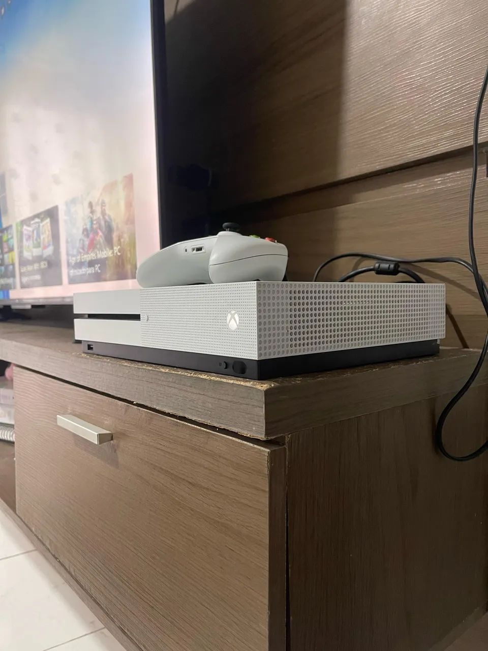 Xbox one 700GB 