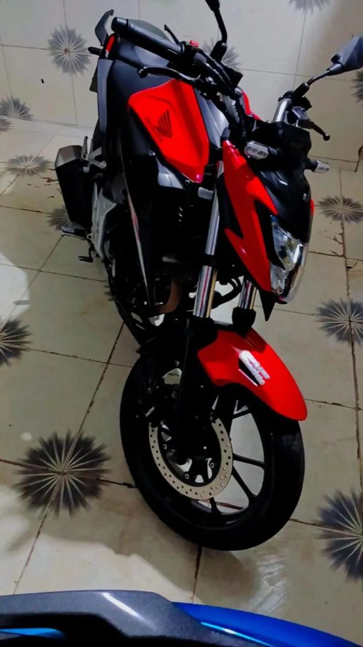 CB300F 2024