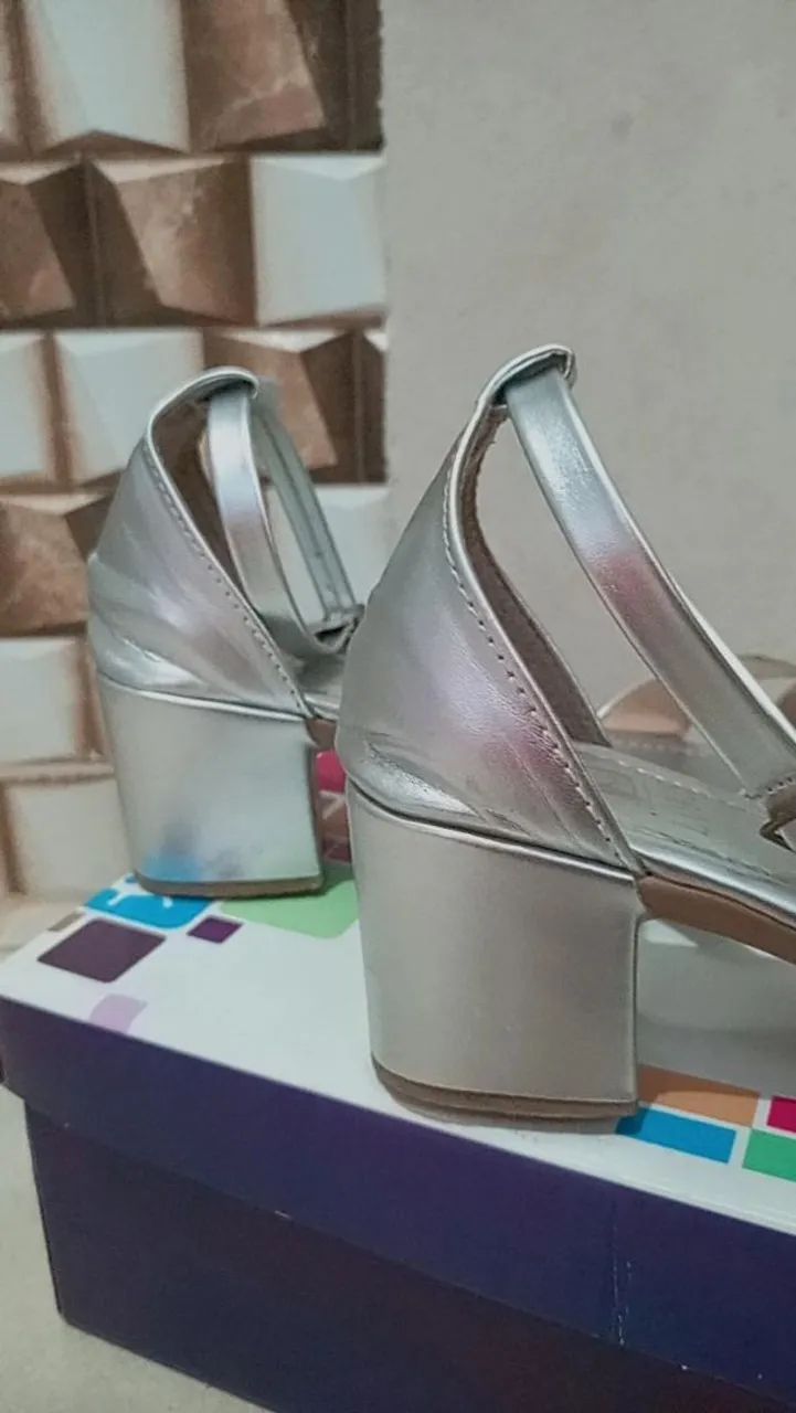 Sandália n°35 - Foto 2