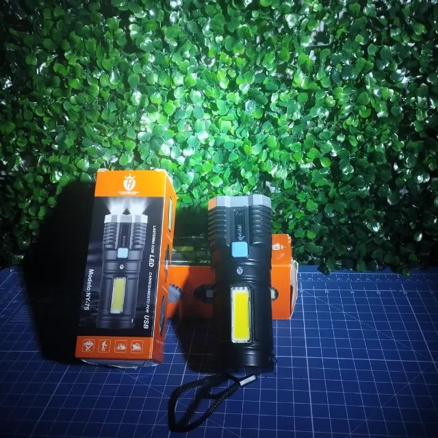 [FRETE GRÁTIS] Lanterna de LED Recarregável Forte e Compacta - Pronta Entrega - Foto 3