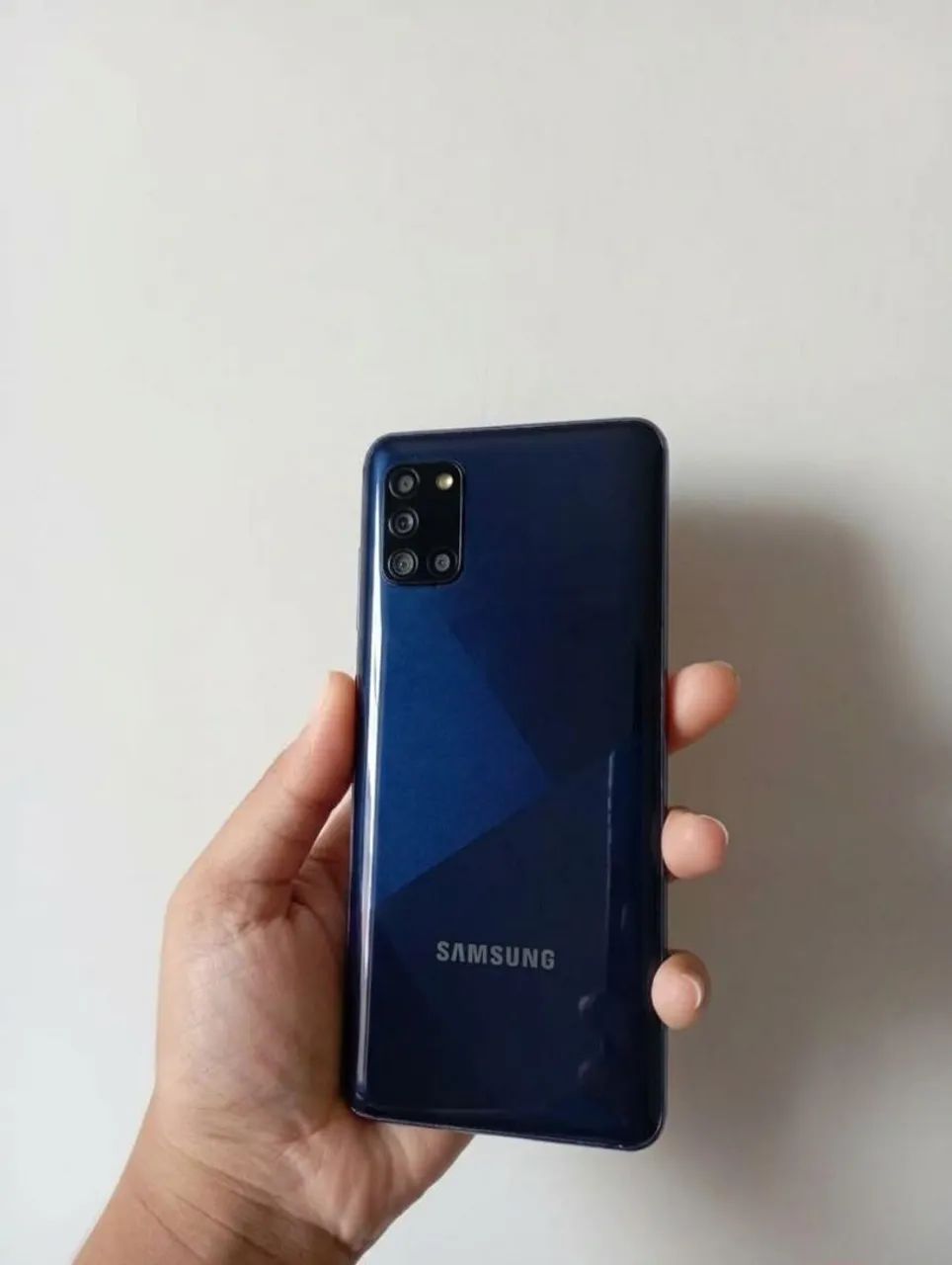 Samsung A31- 128Gb e 4Gb de RAM (Usado em bom estado)