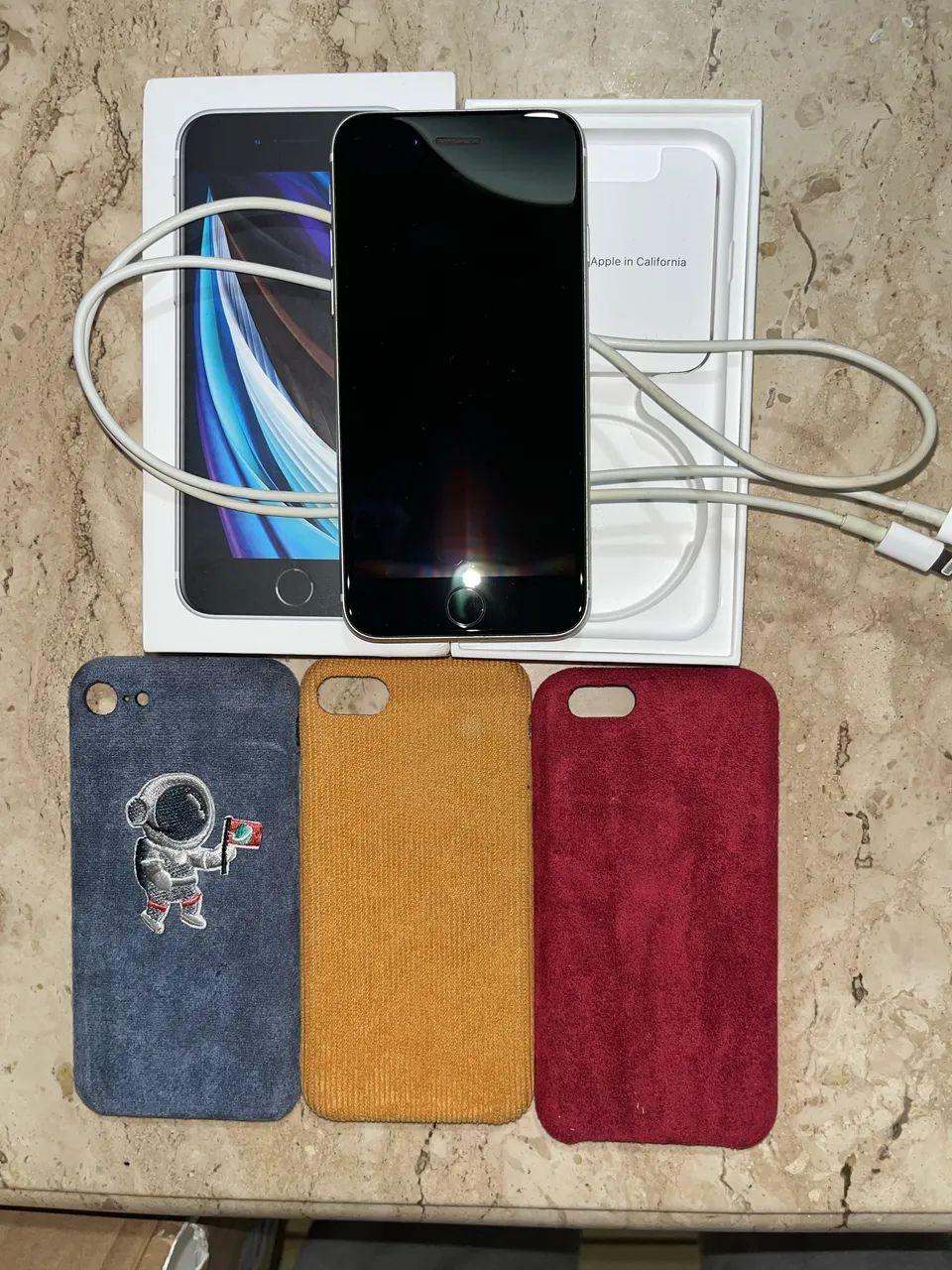 iPhone SE 2ª Geração 64gb Branco - Celulares e Smartphones - Asa