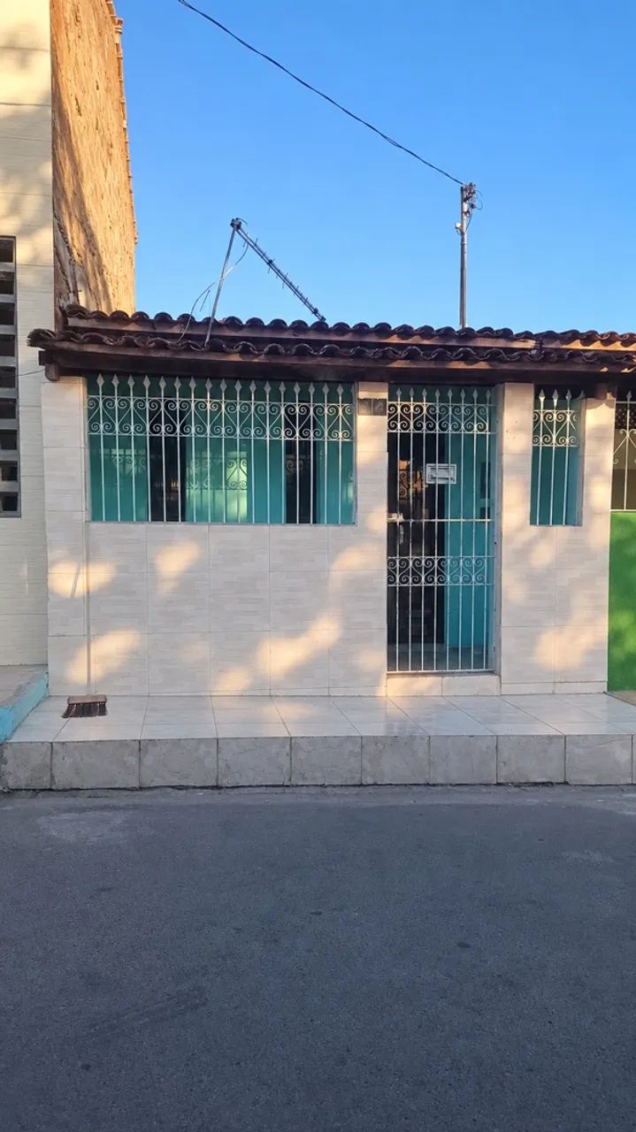 Alugo casa