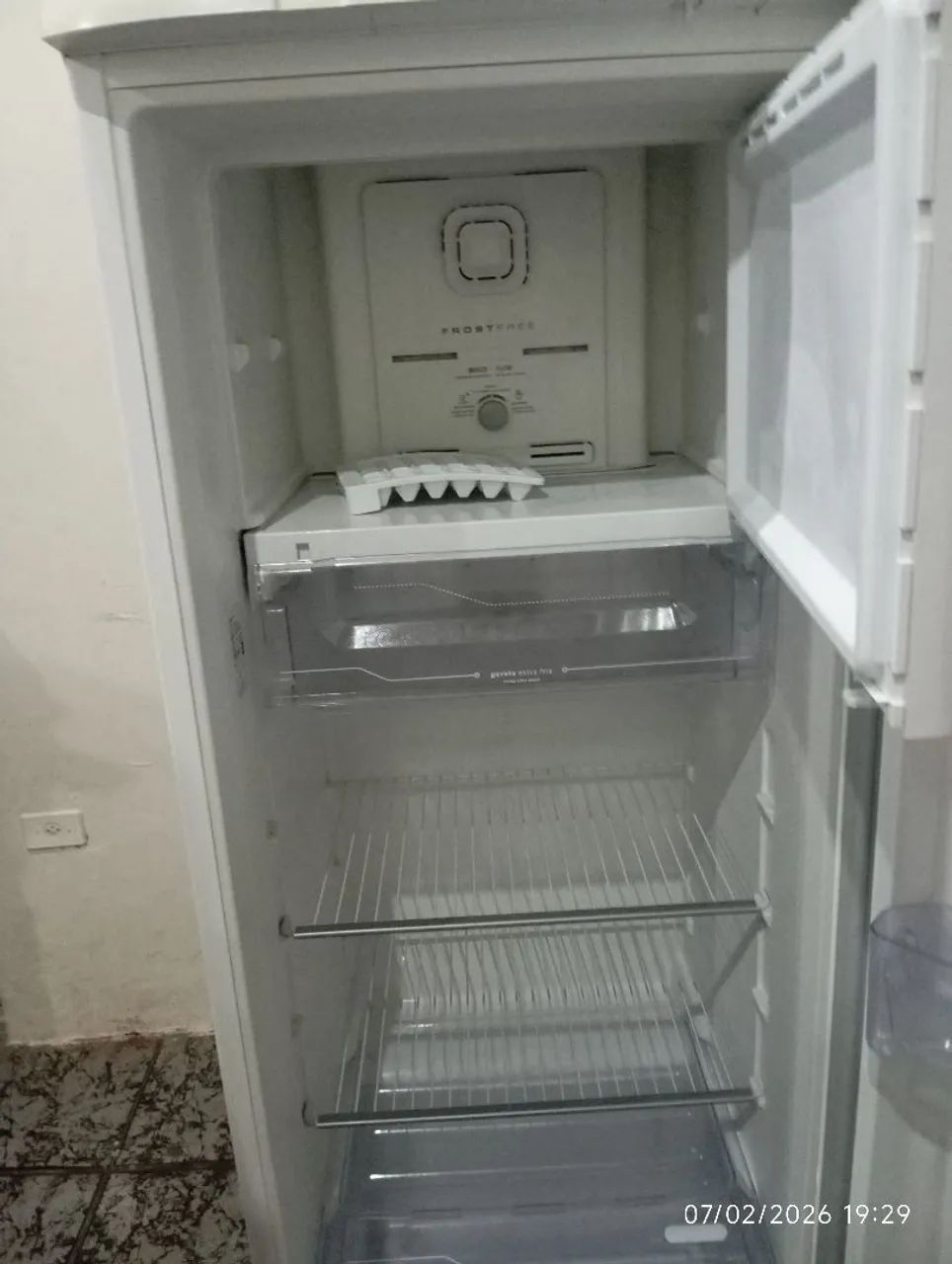 Geladeira Electrolux Frost Free  - Foto 6