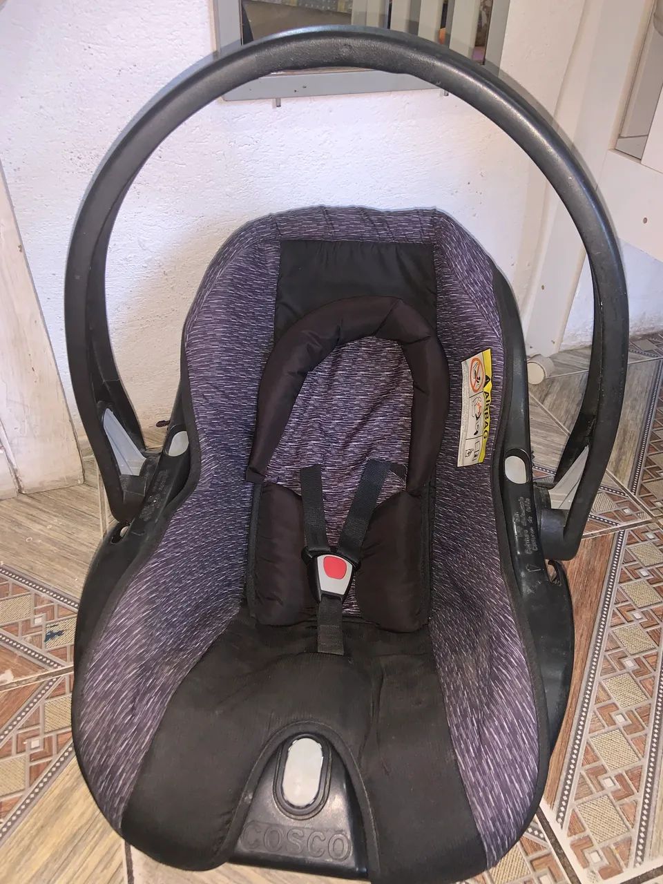 Vendo bebê conforto e berço americano 