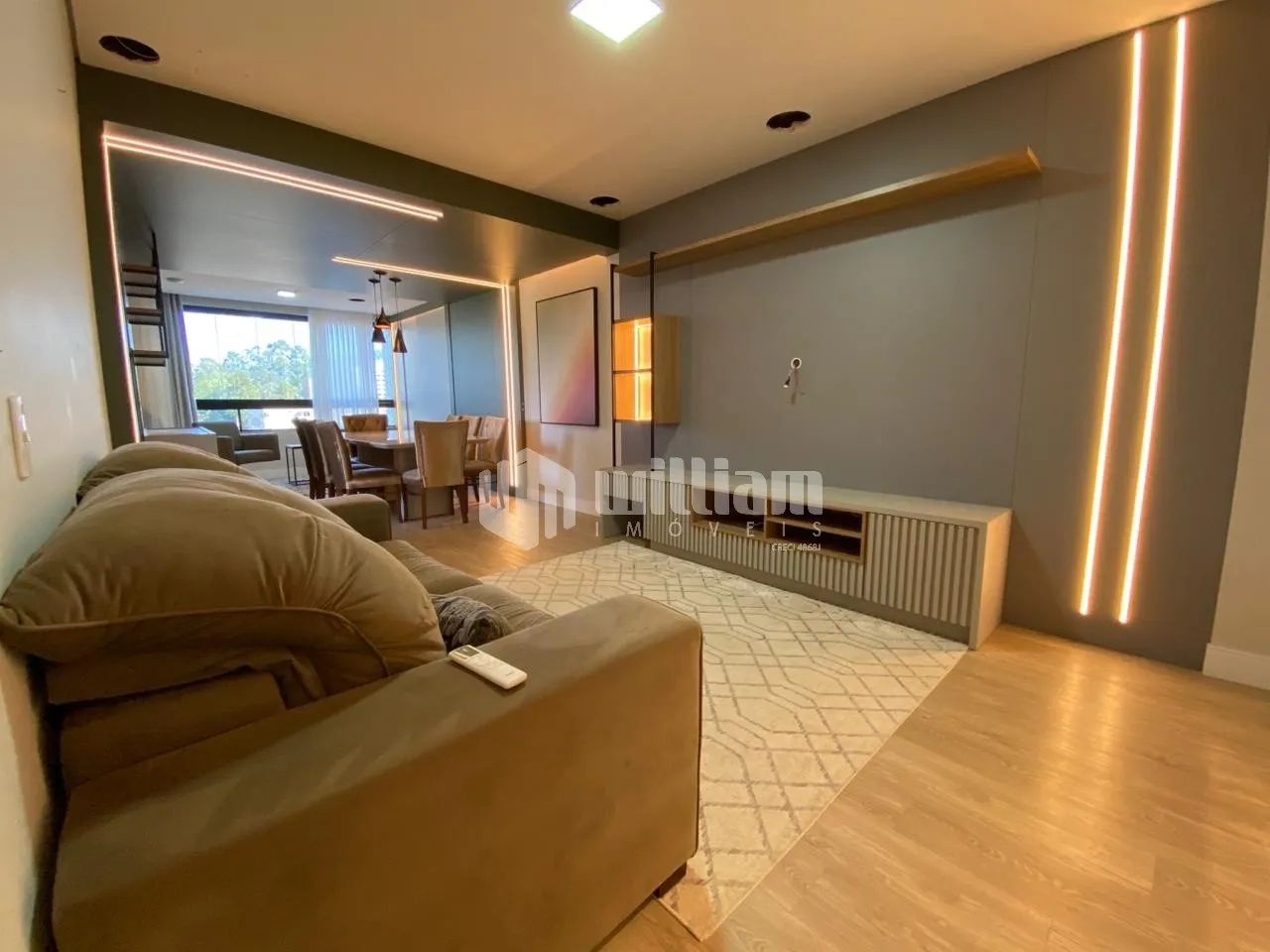 APARTAMENTO MOBILIADO, EQUIPADO E DECORADO NO CENTRO DE BRUSQUE - Foto 3