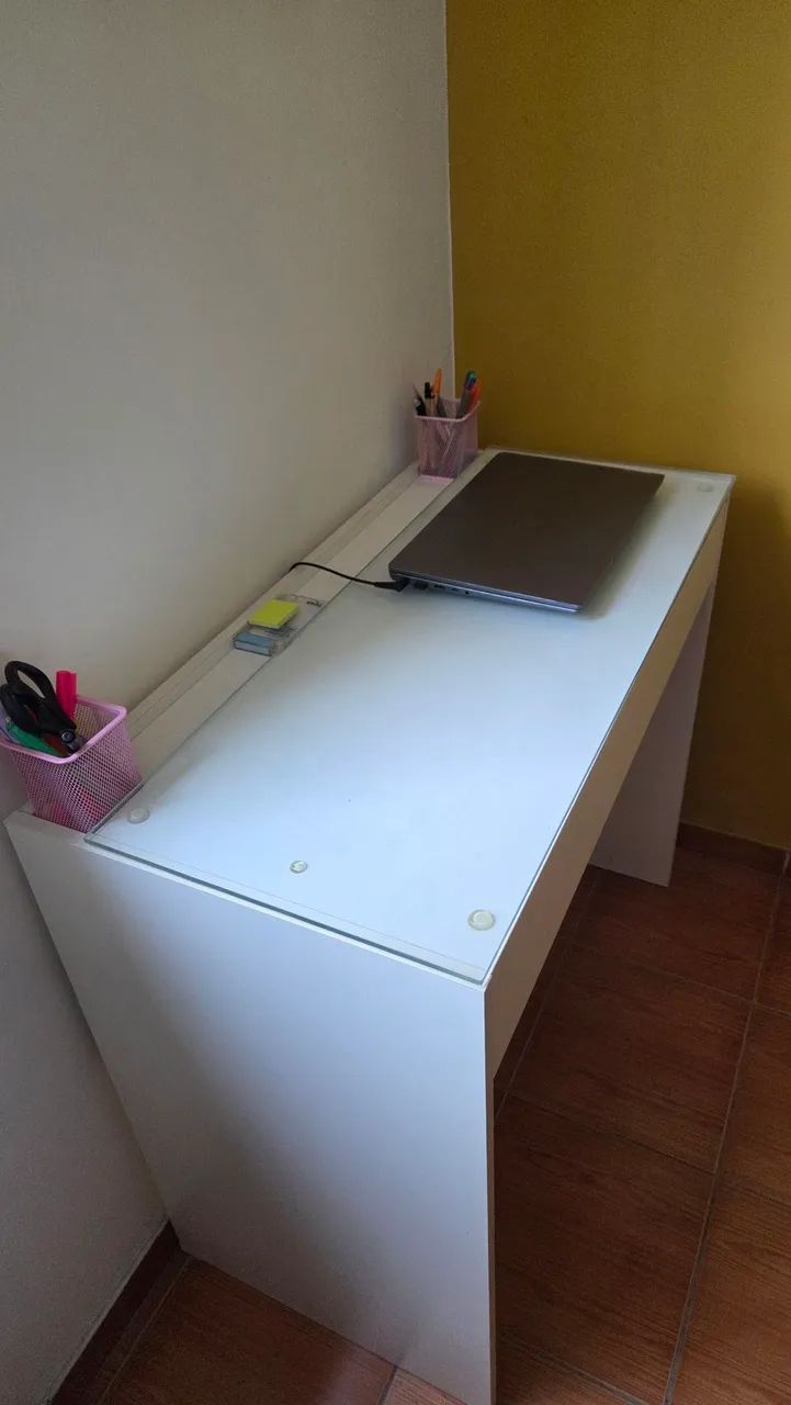 Escrivaninha multiuso com cadeira - Foto 2