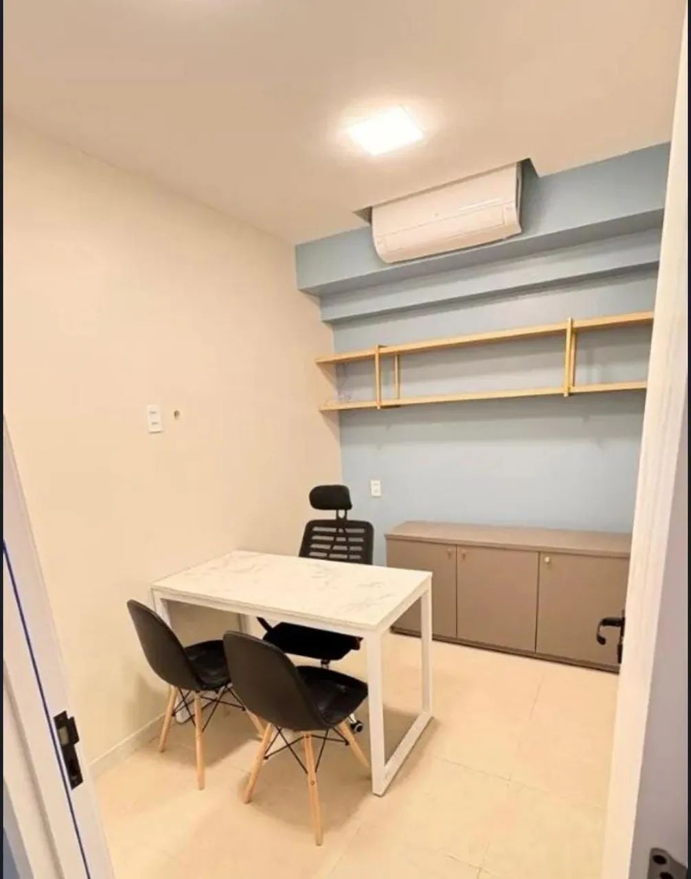 Alugo sala comercial no Pátio Jardins com mobília
