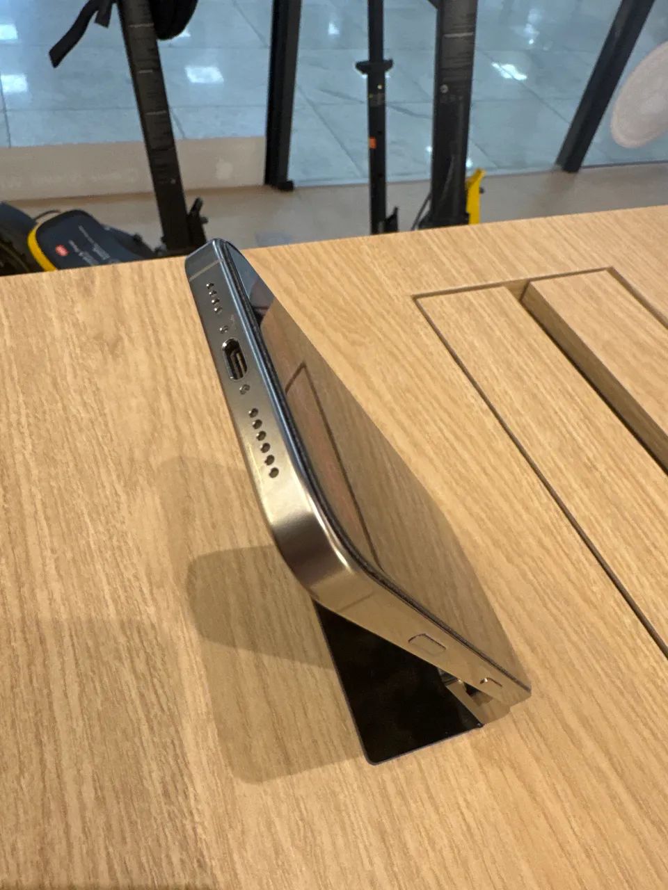 SEMINOVO iPhone 15 Pro Max 256GB - Foto 5